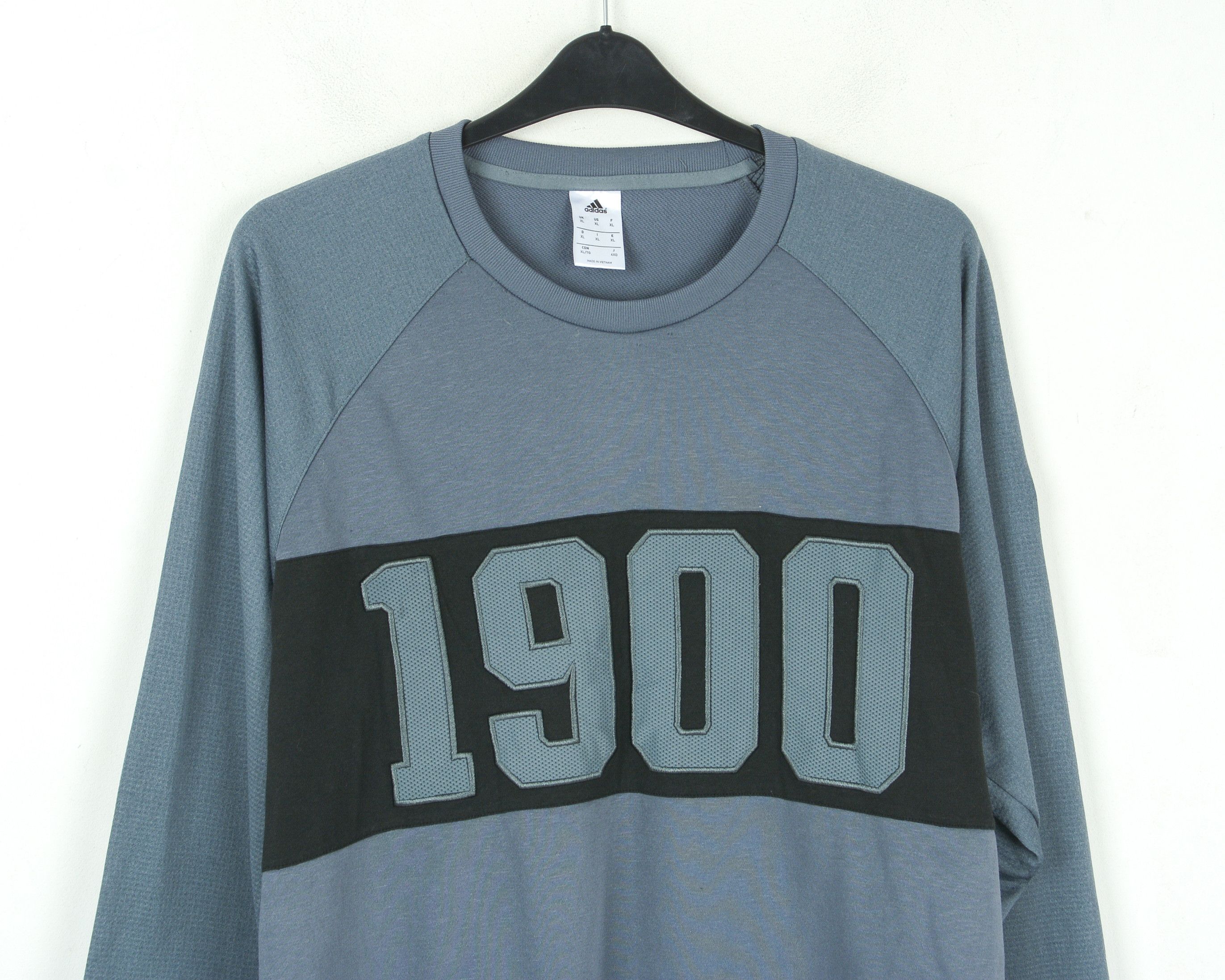 Adidas FC BAYERN Adidas Sweater Jumper Pullover 1900 Stitched Size US XL / EU 56 / 4 - 2 Thumbnail