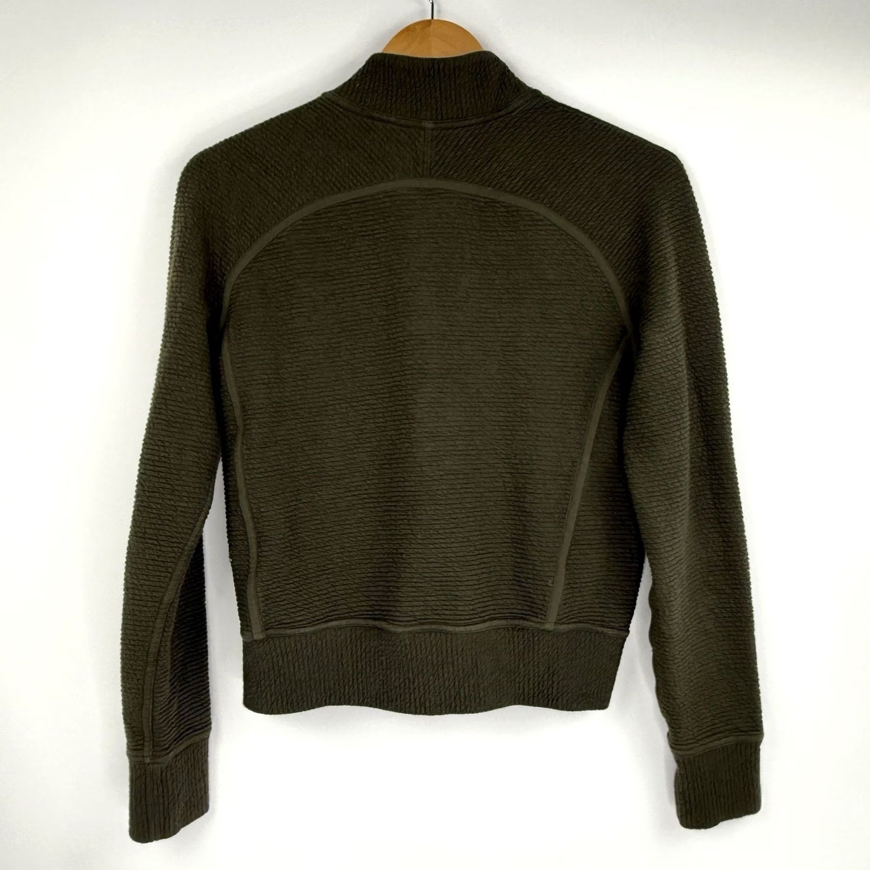 Lululemon Lululemon Jacket Womens 6 Green On Repeat Bomber Full Zip Activewear Basic Jacket Athleisure Running & Jogging Womens Size M / US 6-8 / IT 42-44 - 5 Thumbnail