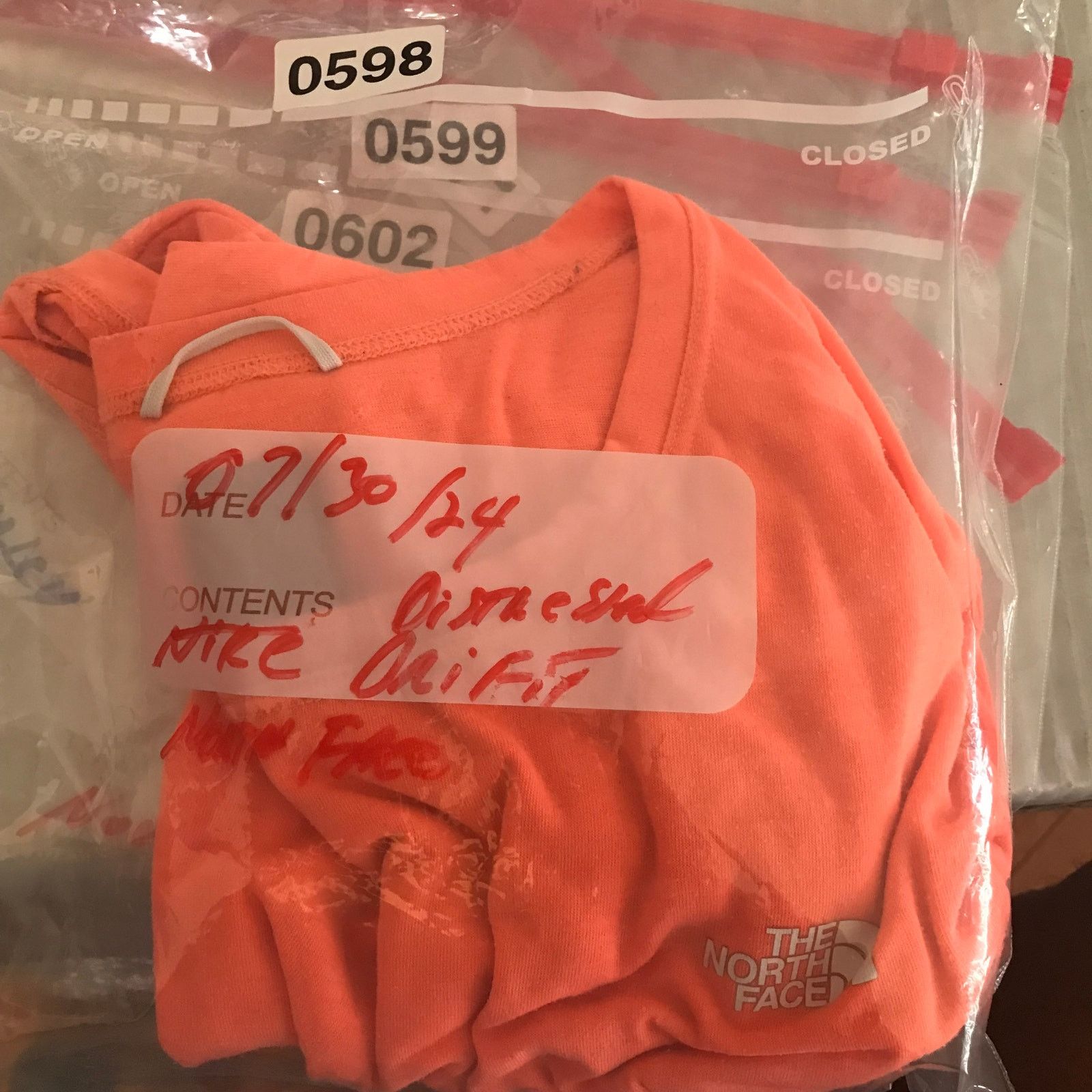 The North Face THE NORTH FACE T-SHIRT Boys S orange short sleeve Size US S / EU 44-46 / 1 - 6 Thumbnail