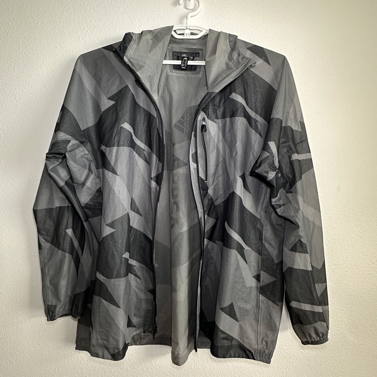 Adidas Adidas Terrex Rain Jacket Men’s 2XL Hooded Running Jacket Size US XXL / EU 58 / 5 - 2 Thumbnail