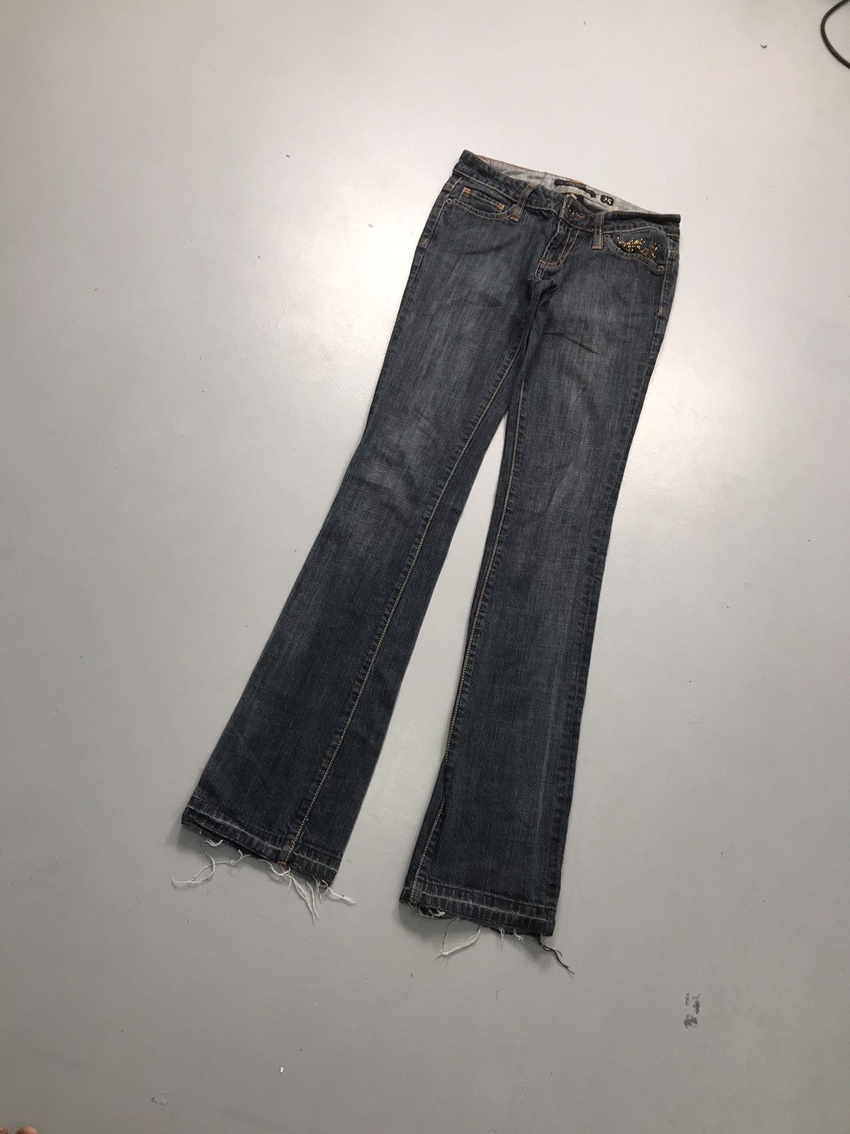 Ed Hardy Vintage ed hardy embroidered denim Size 28" / US 6 / IT 42 - 3 Thumbnail