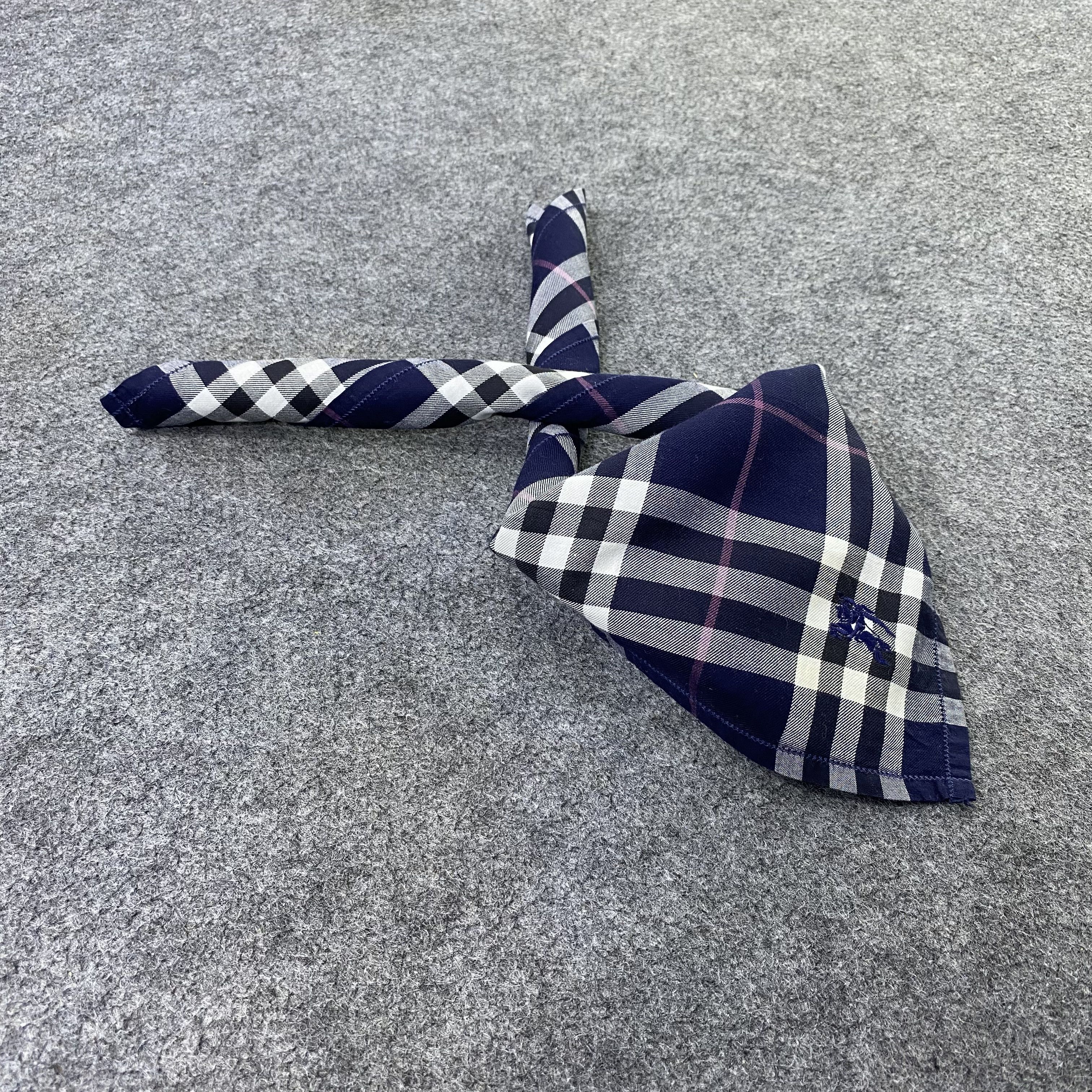 Burberry Burberry Handkerchief / Bandana / Neckerchief-B2279 Size ONE SIZE - 1 Thumbnail