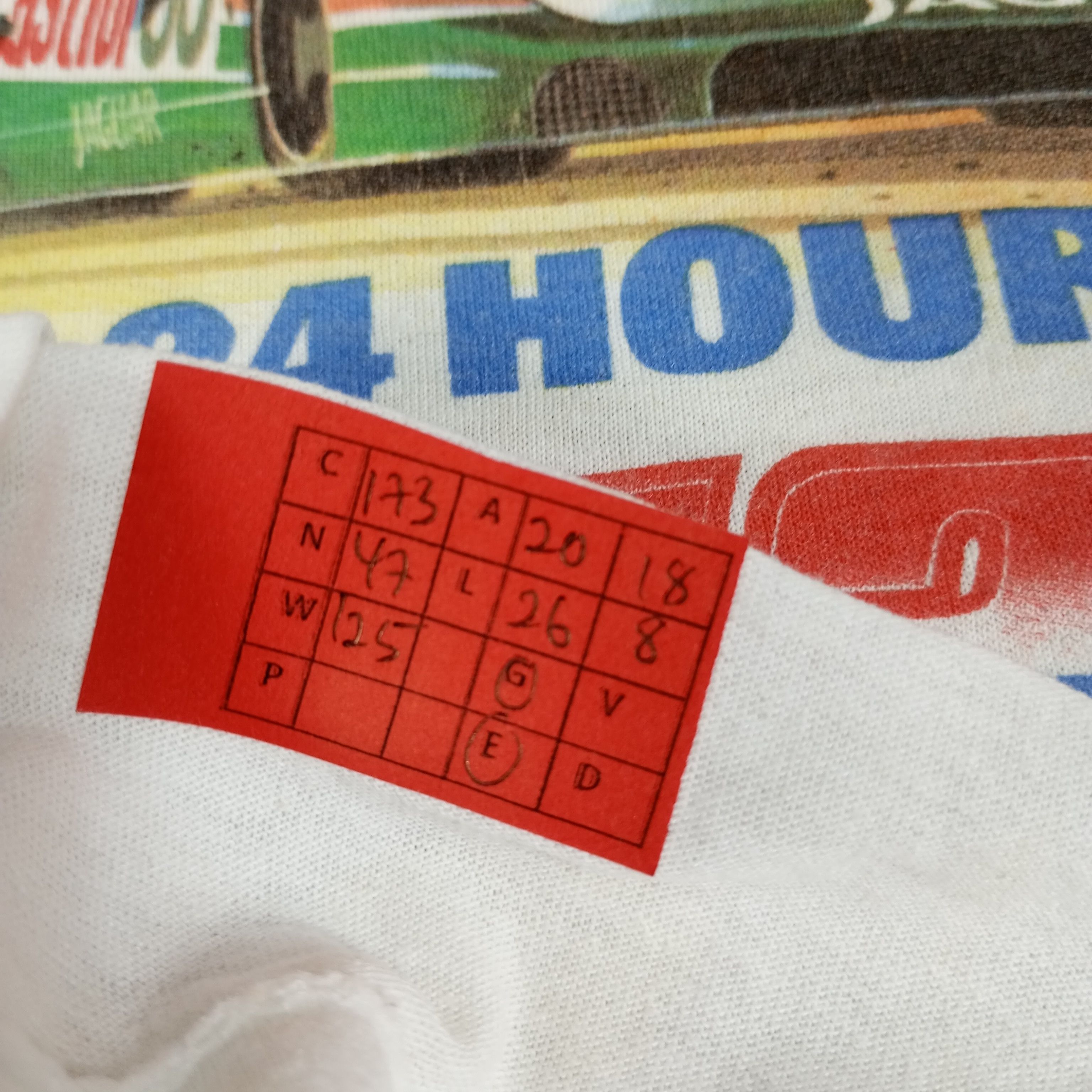 Vintage Castrol Racing Jaguar 24 Hour Le Mans Vintage Tshirt Size US M / EU 48-50 / 2 - 10 Thumbnail