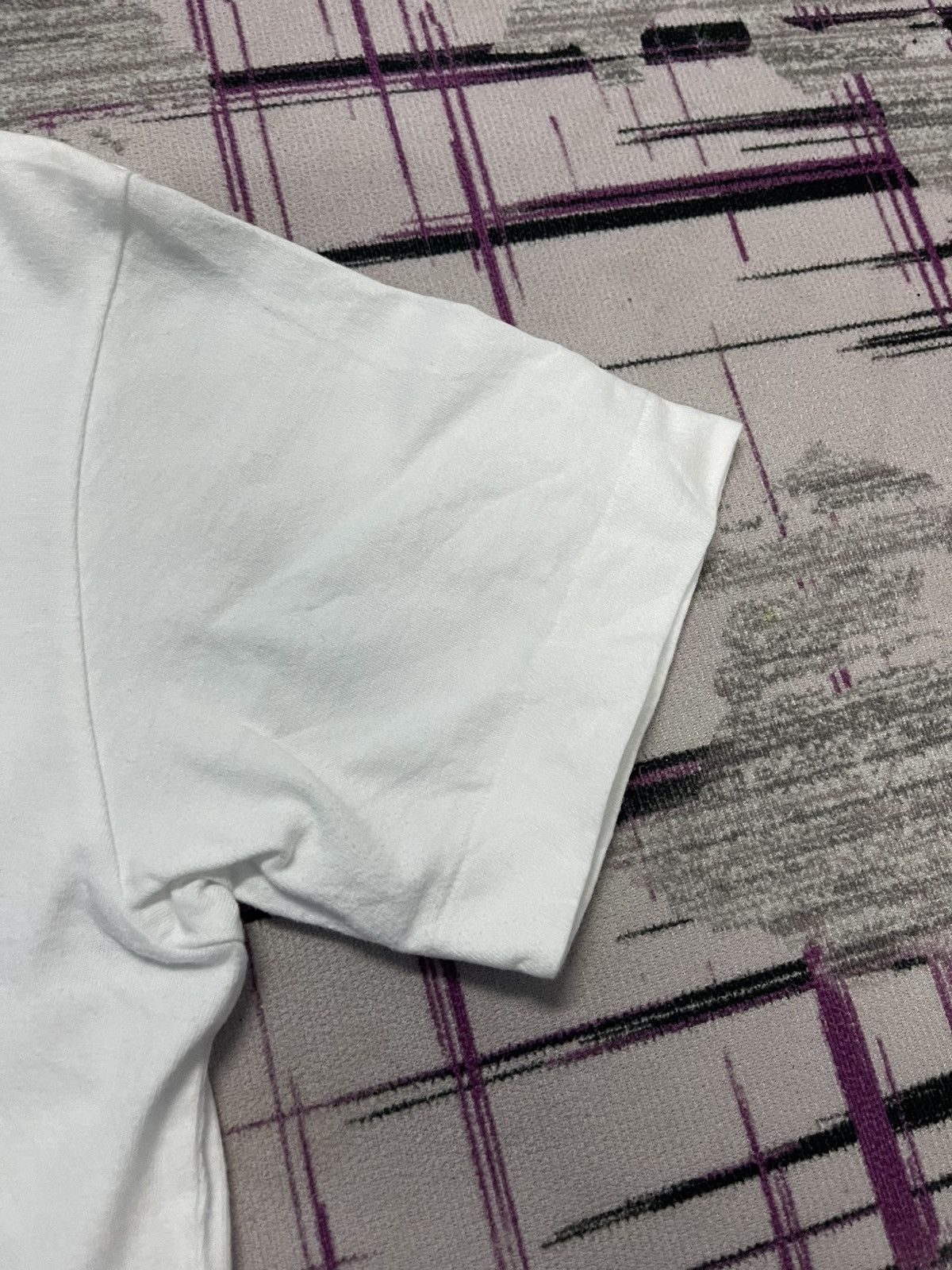Comme des Garcons VINTAGE PLAY COMME DES GARCONS TEE VERY RARE Size US L / EU 52-54 / 3 - 4 Thumbnail