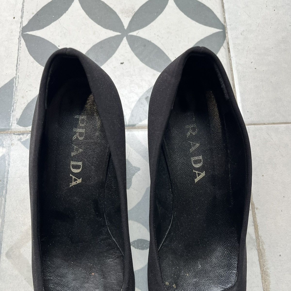 Prada 90's Prada Square Toe Neoprene Heels Size US 6 / IT 36 - 6 Thumbnail