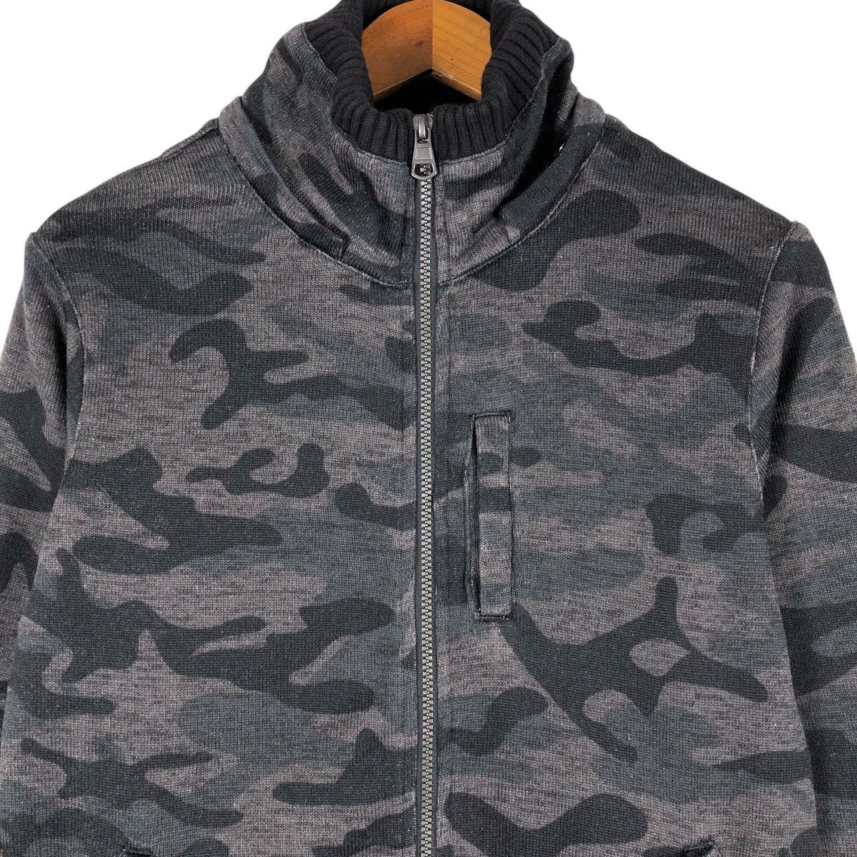 In The Attic IN THE ATTIC Rare Camouflage Zipper Sweater Size US L / EU 52-54 / 3 - 3 Thumbnail
