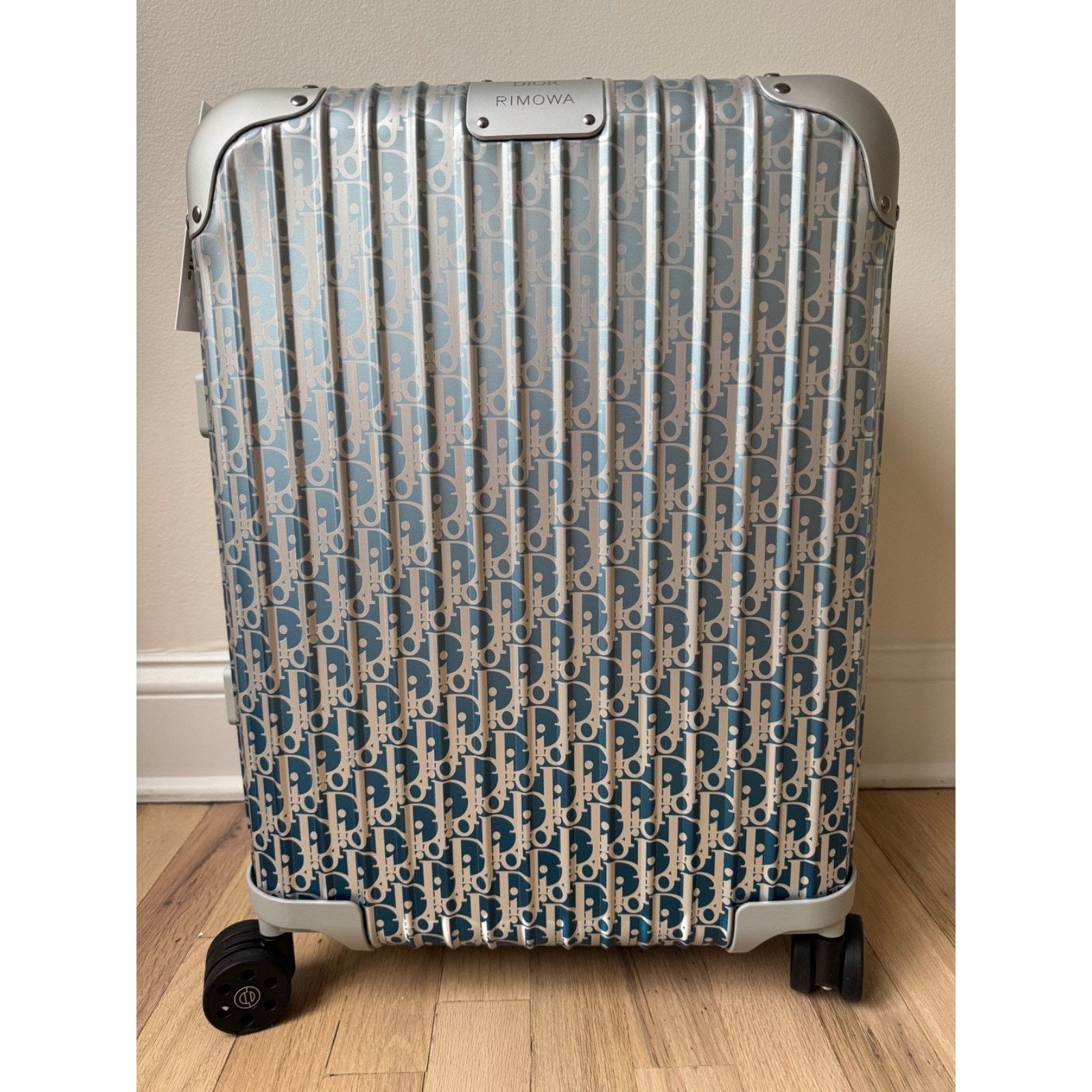 Dior Dior x Rimowa 4-Wheel Cabin Suitcase Aluminium Silver Size ONE SIZE - 3 Thumbnail