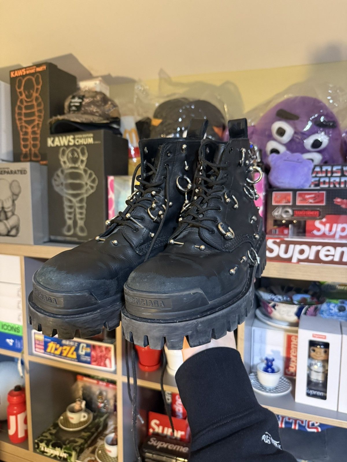 Balenciaga Balenciaga Black Piercing Strike Boots Size US 8.5 / EU 41-42 - 1 Thumbnail