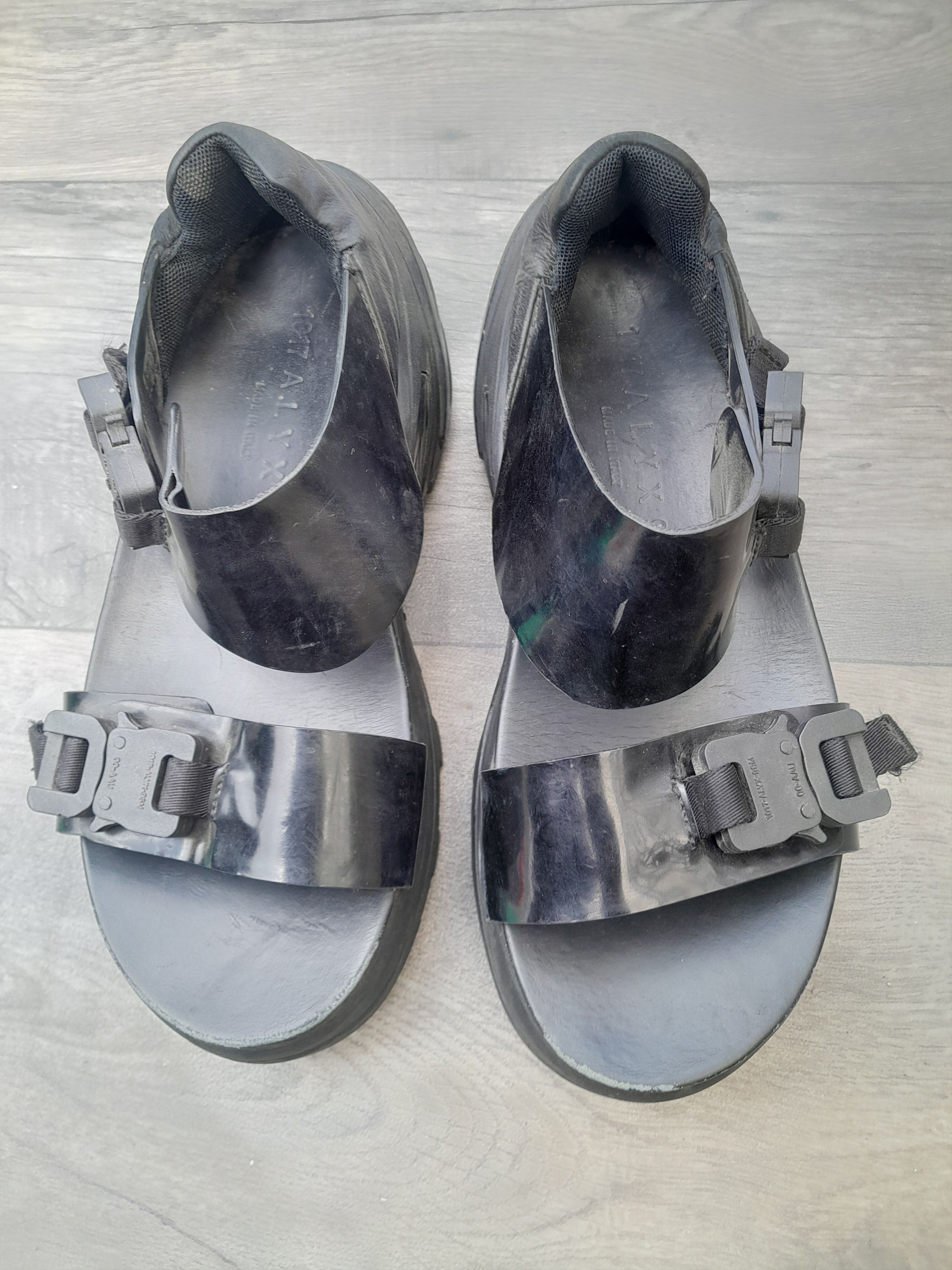 1017 ALYX 9SM 1017 ALYX 9SM Vibram sole sandals Size US 6 / IT 36 - 1 Thumbnail