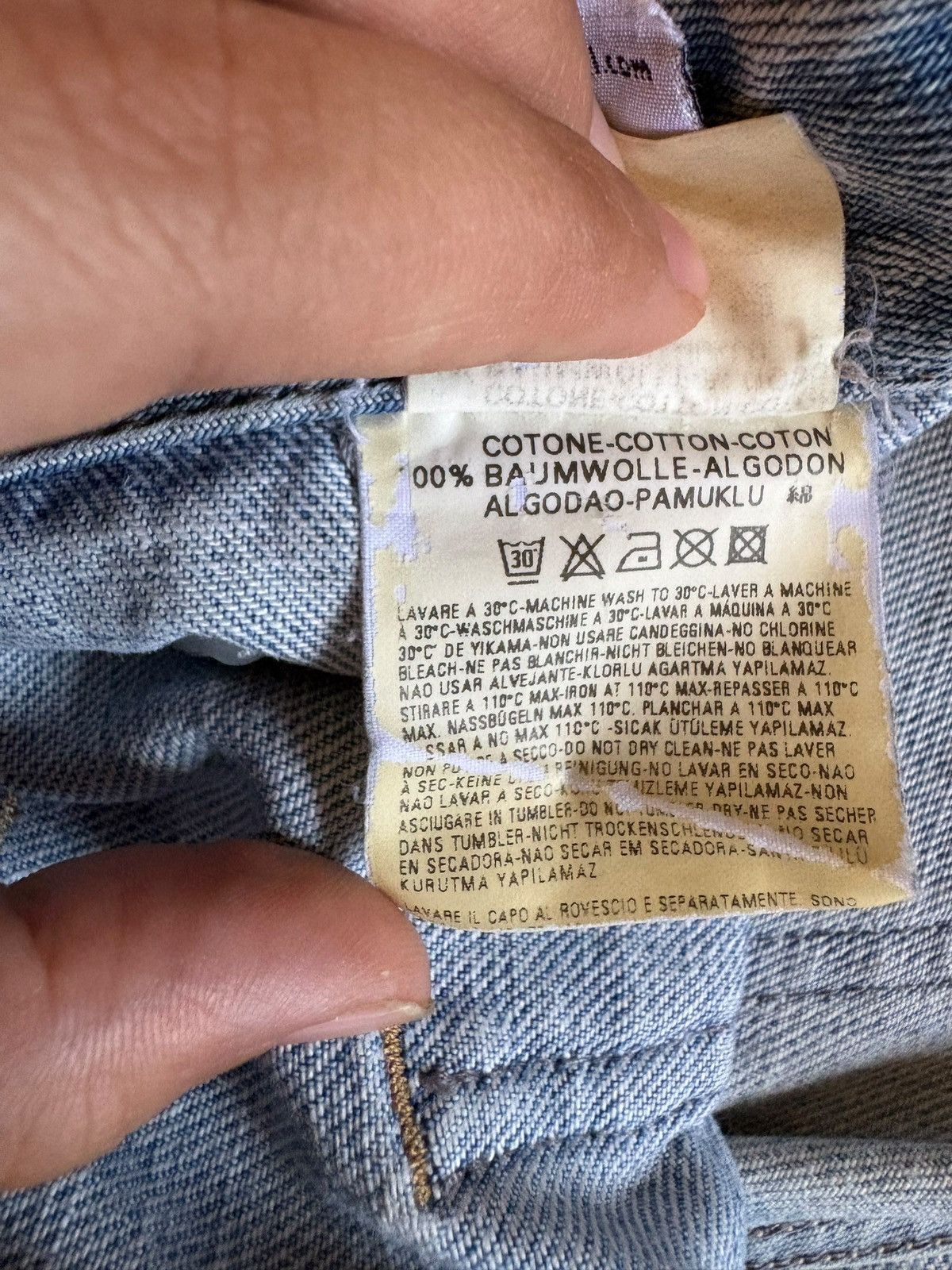 Diesel Vintage Diesel Faded Wash Distressed Bootcut Jeans Size US 26 / EU 42 - 11 Thumbnail