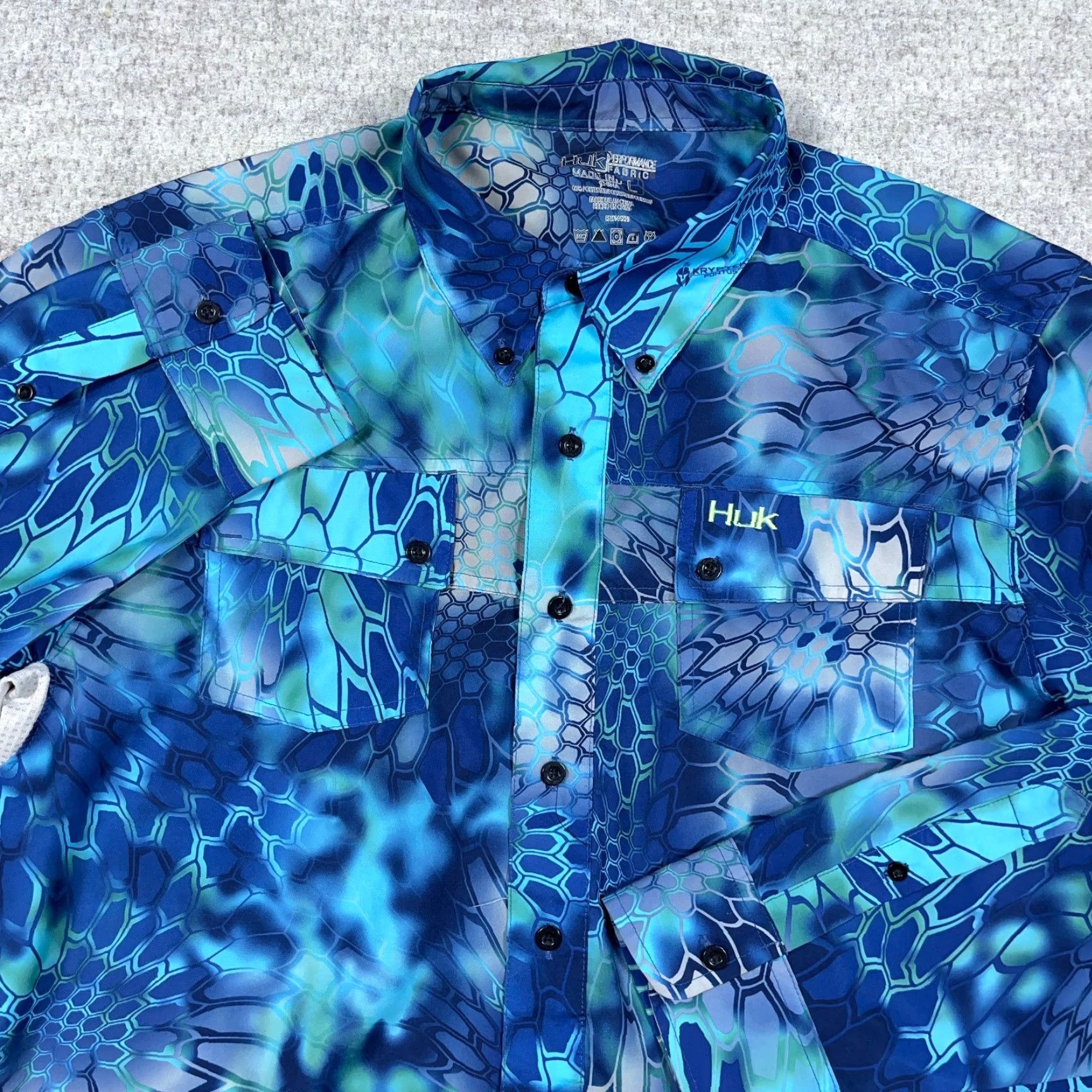 Vintage Huk Shirt Men Large Blue Button Up Krypetek Pontus Performance Fishing Adult Size US L / EU 52-54 / 3 - 5 Thumbnail