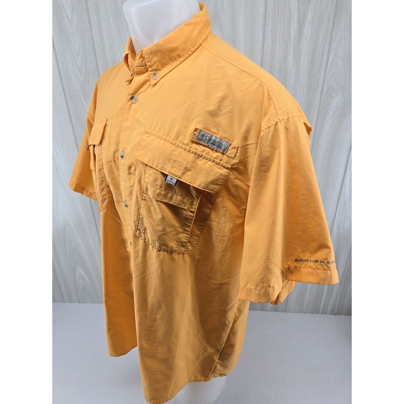 Vintage VINTAGE Columbia PFG Omni-Shade Orange Button-Down Shirt Large Men Short Sleeve Collared Button-Up Shirt Size US L / EU 52-54 / 3 - 4 Thumbnail