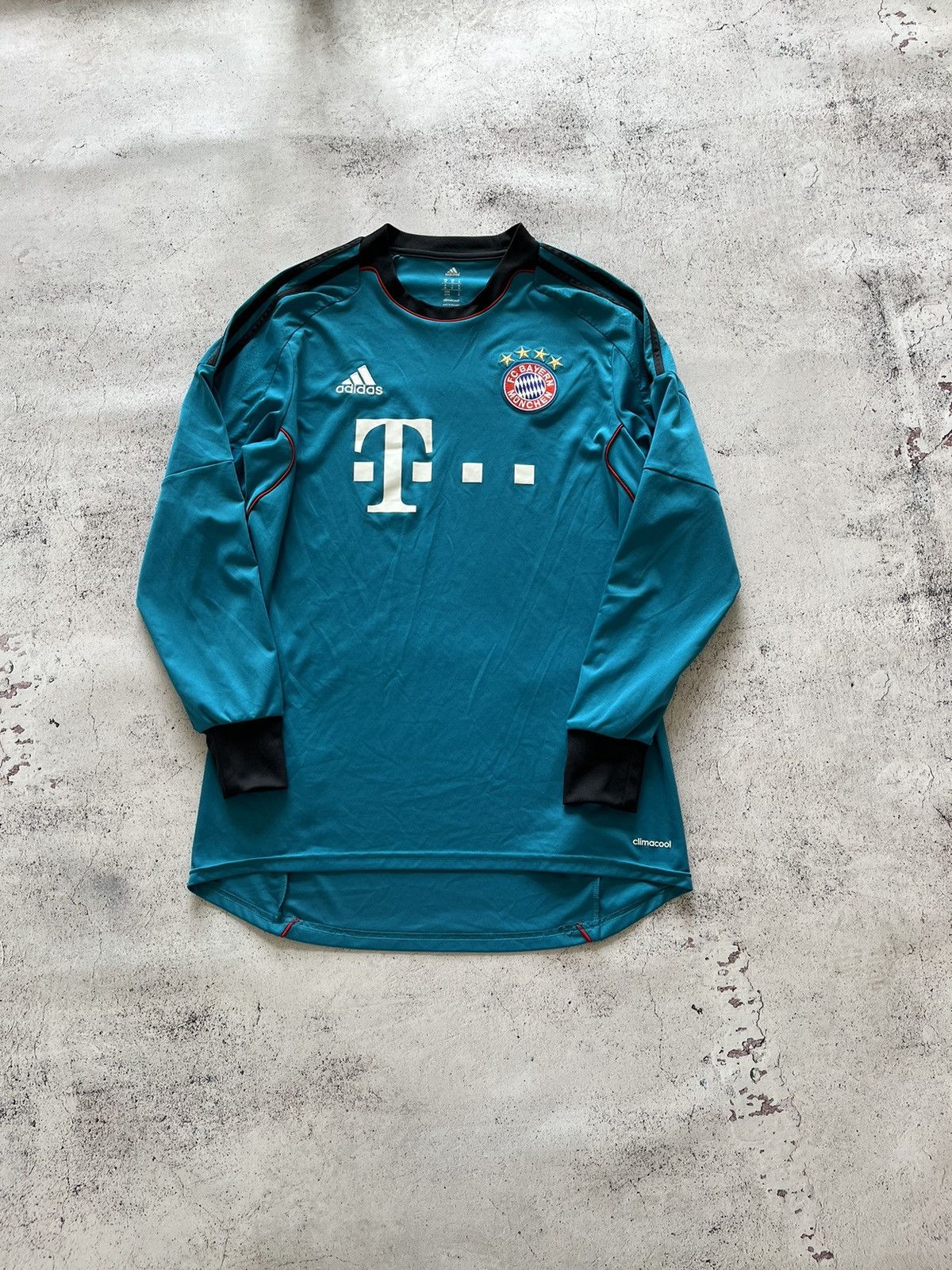 Adidas BAYERN MÜNICH 2013 2014 GOALKEEPER SOCCER JERSEY ADIDAS Size US M / EU 48-50 / 2 - 2 Thumbnail