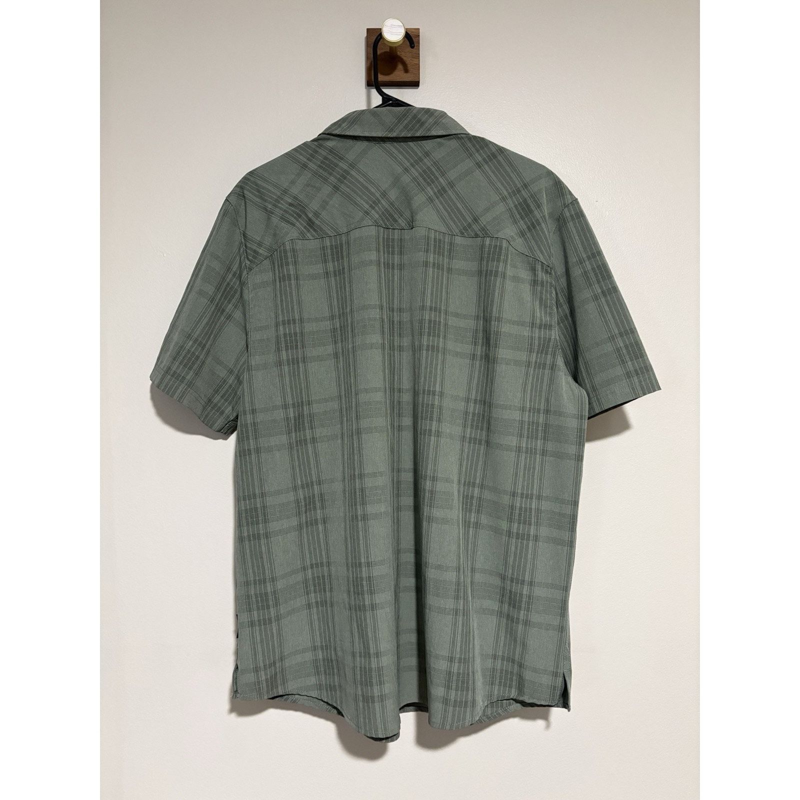 Other GERRY Shirt Adult Large Green Short Sleeve Tech Button Down Size US L / EU 52-54 / 3 - 4 Thumbnail