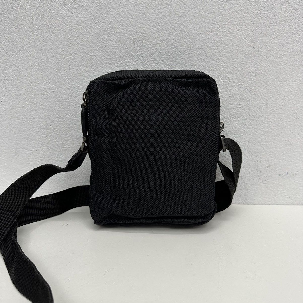 Aigner ‼️YES‼️ AUTHENTIC AIGNER VINTAGE SHOULDER CROSSBODY BAG Size ONE SIZE - 5 Thumbnail