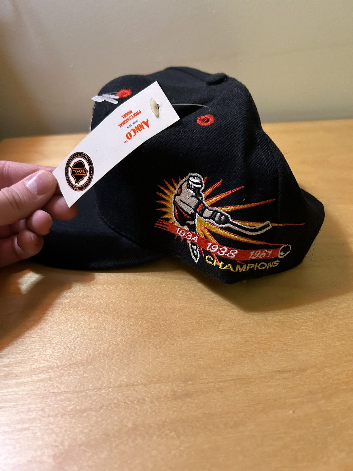 NHL × Vintage Annco Chicago Blackhawks Stanley Cup Champions Snapback Hat! Size ONE SIZE - 4 Thumbnail