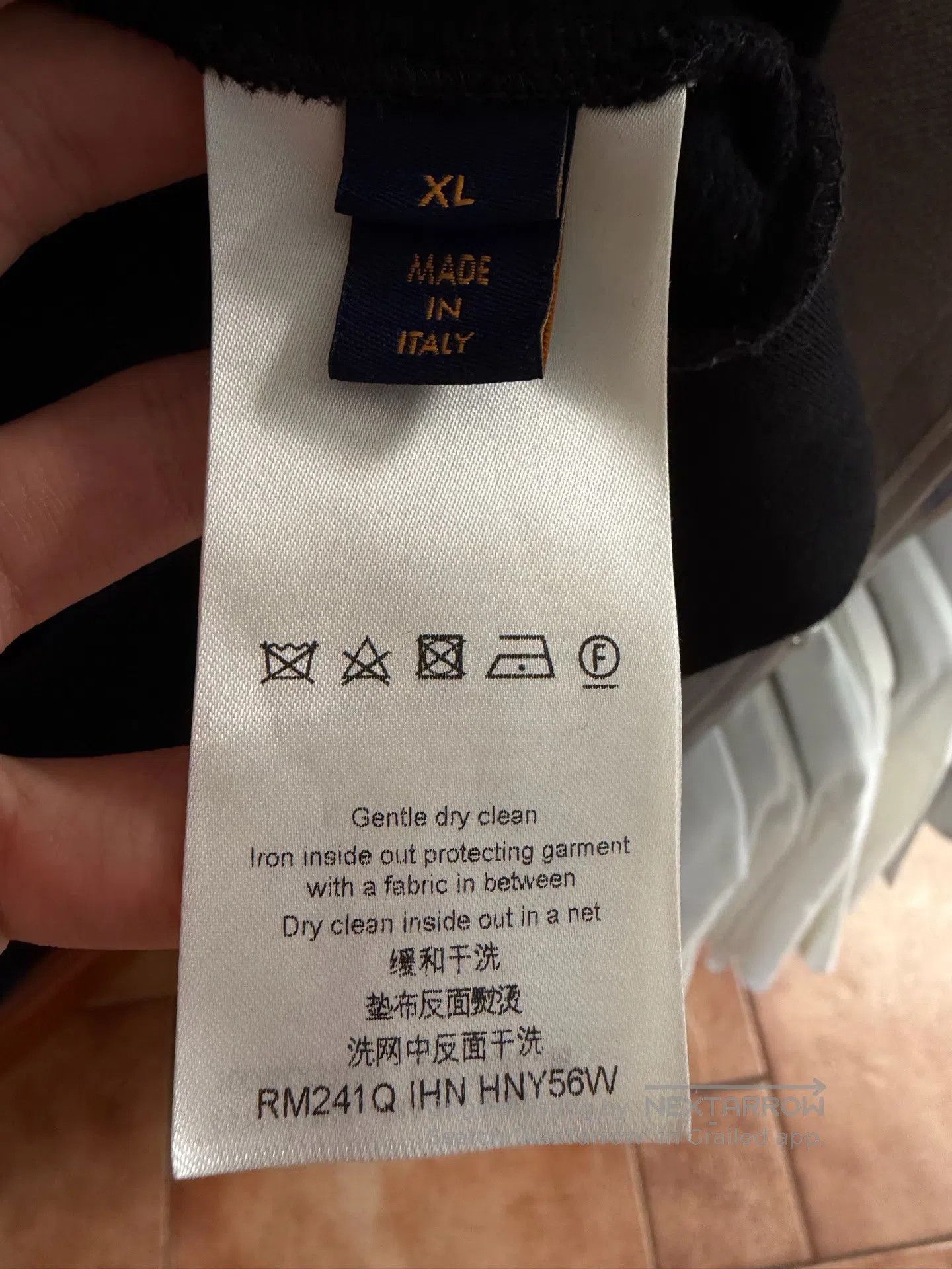 Louis Vuitton Louis Vuitton Black Pin Letter Logo Hoodie| Size US XL / EU 56 / 4 - 4 Thumbnail