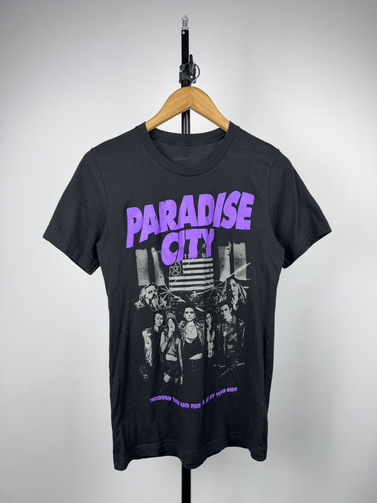 Band Tees Paradise City Rock Graphic Tee Metal Band Style Shirt Size US S / EU 44-46 / 1 - 1 Thumbnail