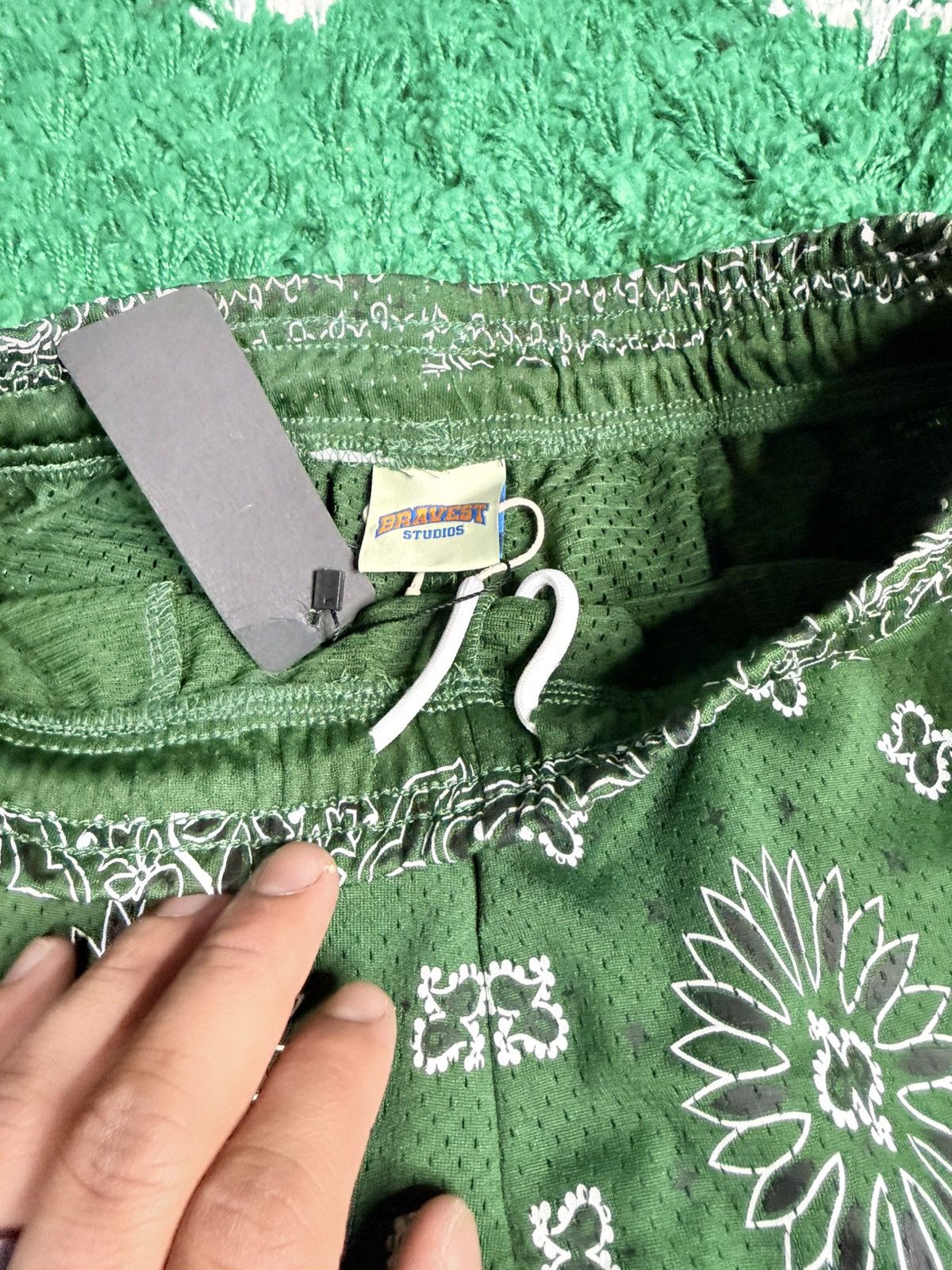 Bravest Studios Bravest Studio Screen Printed Paisley Two-Tone Green SMALL Size US 30 / EU 46 - 3 Thumbnail