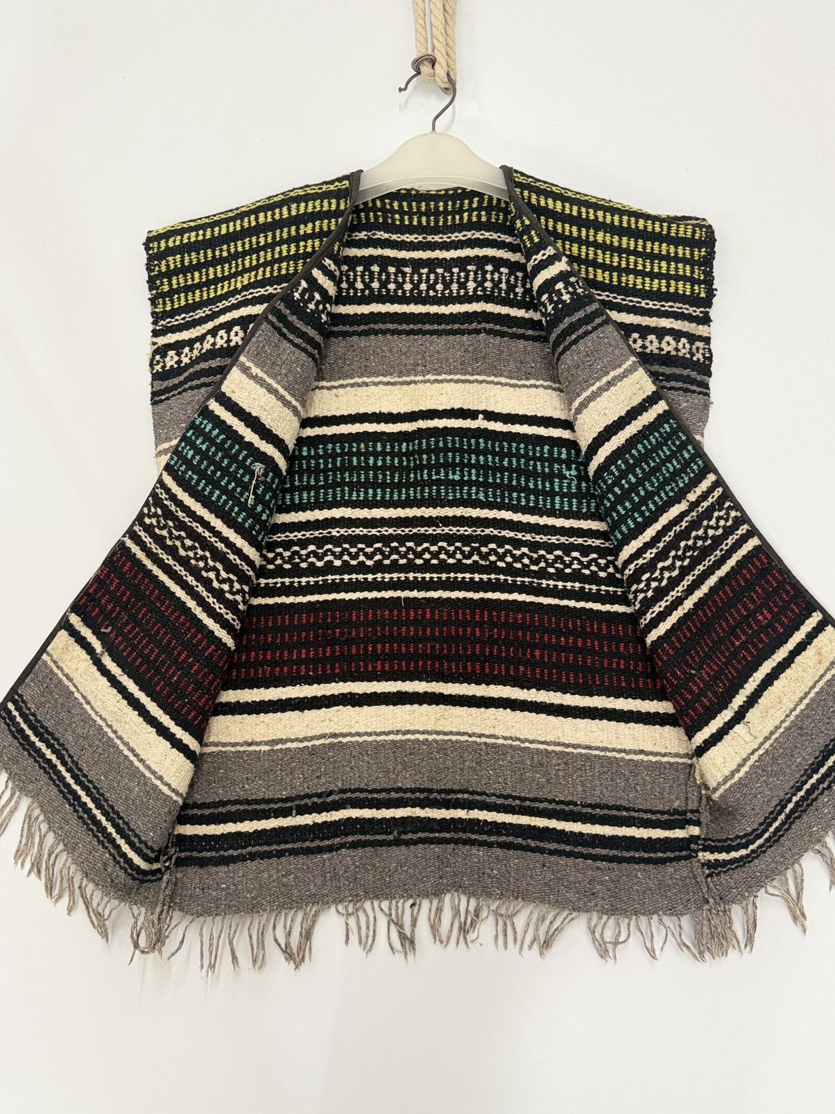Native 🔥 Vintage Peruvian People Blanket Buttonless Vest One Size Size US S / EU 44-46 / 1 - 9 Thumbnail