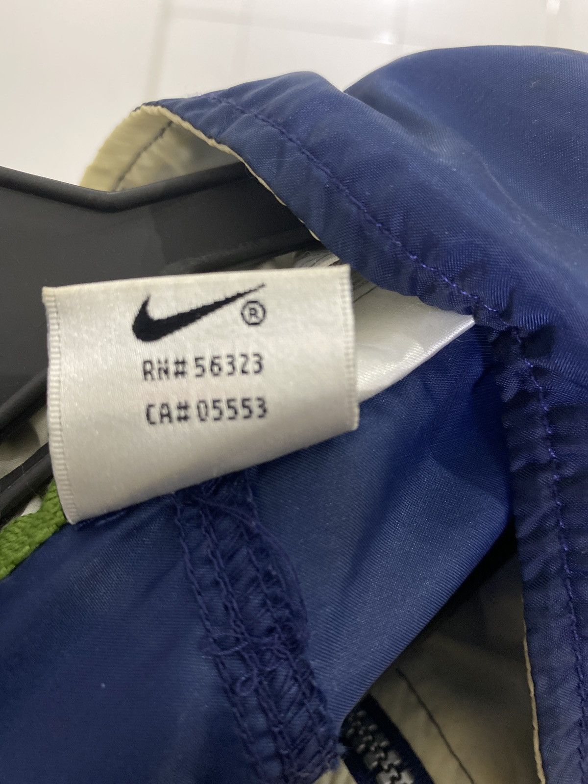 Nike Nike windbreaker Size US XL / EU 56 / 4 - 4 Thumbnail