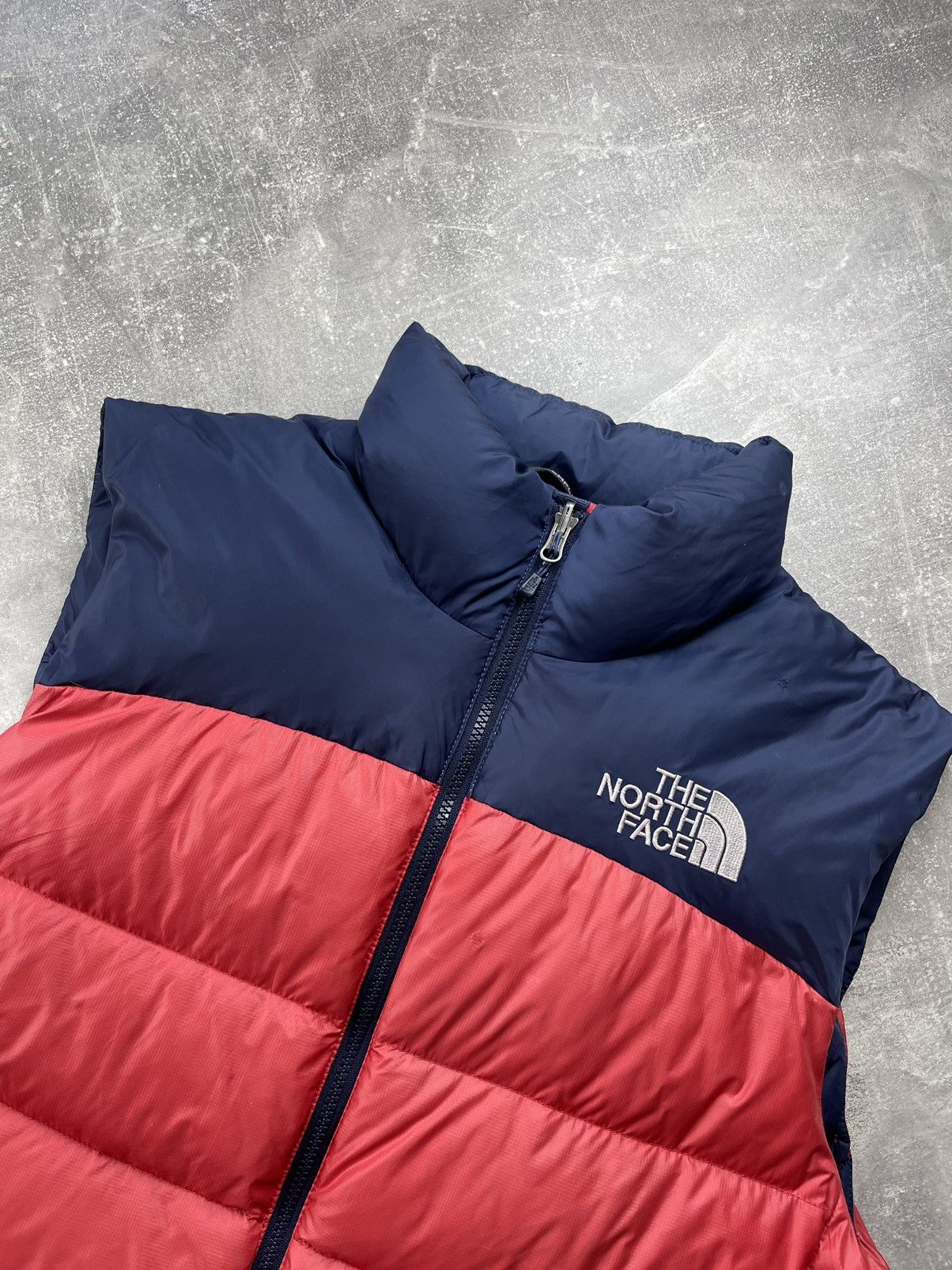 The North Face × Vintage The North Face 700 Down Puffer Vest Red Goose Down Korea Size US M / EU 48-50 / 2 - 3 Thumbnail