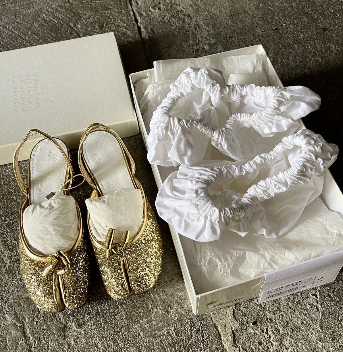 MAISON MARGIELA ルシュトティテルコテットミティスカト Maison Margiela Maison Margiela - Tabi Leather Glittered
