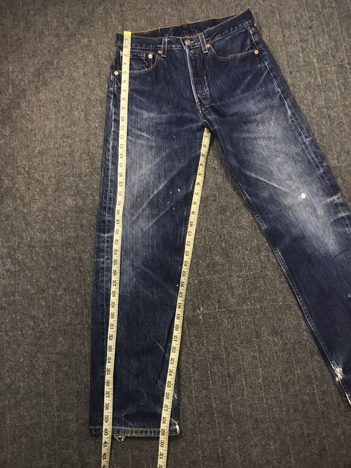 Levi's Vintage Clothing Levi's 90s Lot 501 Indigo Denim Jeans Buttonfly E181 Size US 30 / EU 46 - 16 Thumbnail