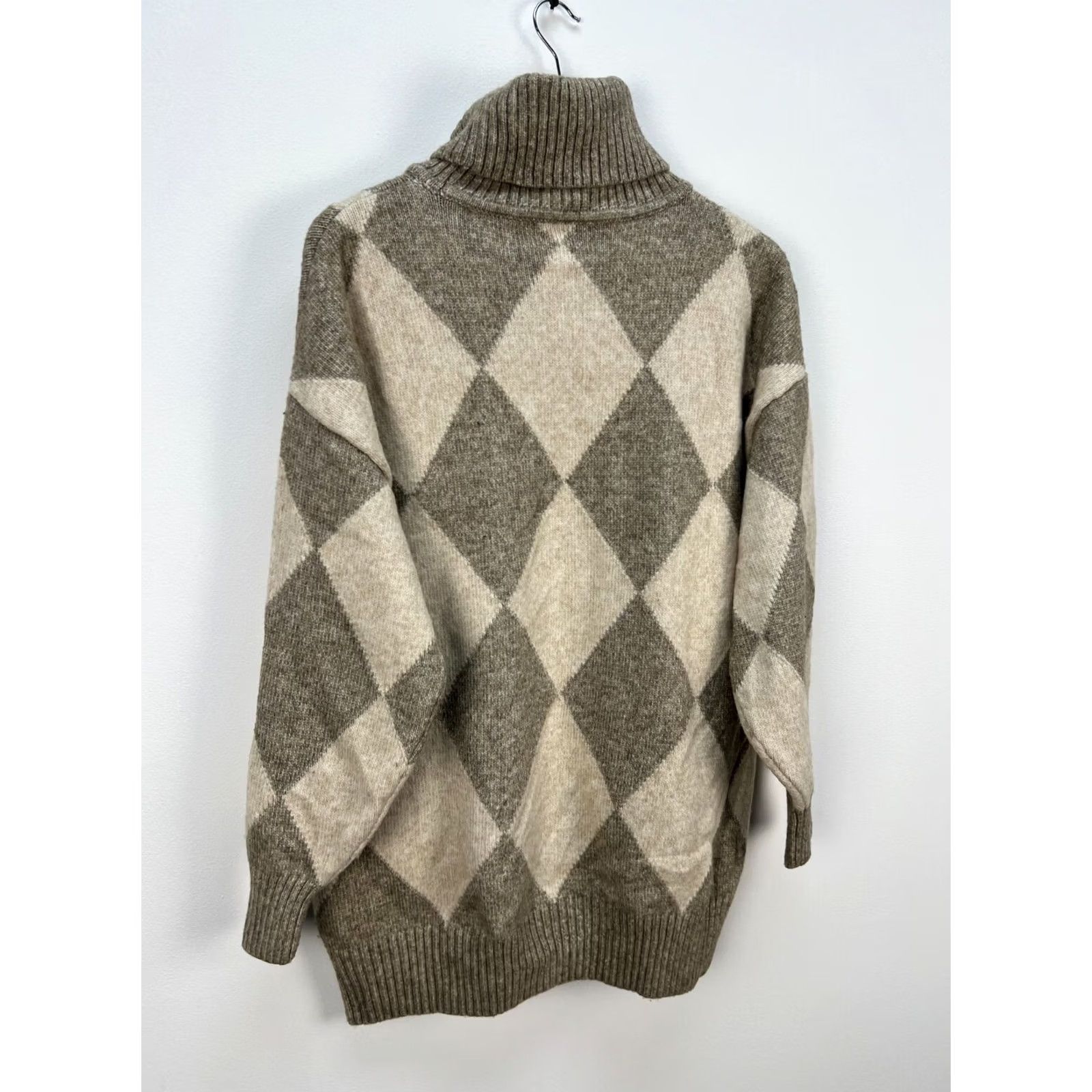 Pringle Of Scotland Pringle of Scotland x H&M Beige Sweater Wool Blend High Neck Sz M Womens Argyle Knit Size M / US 6-8 / IT 42-44 - 7 Thumbnail
