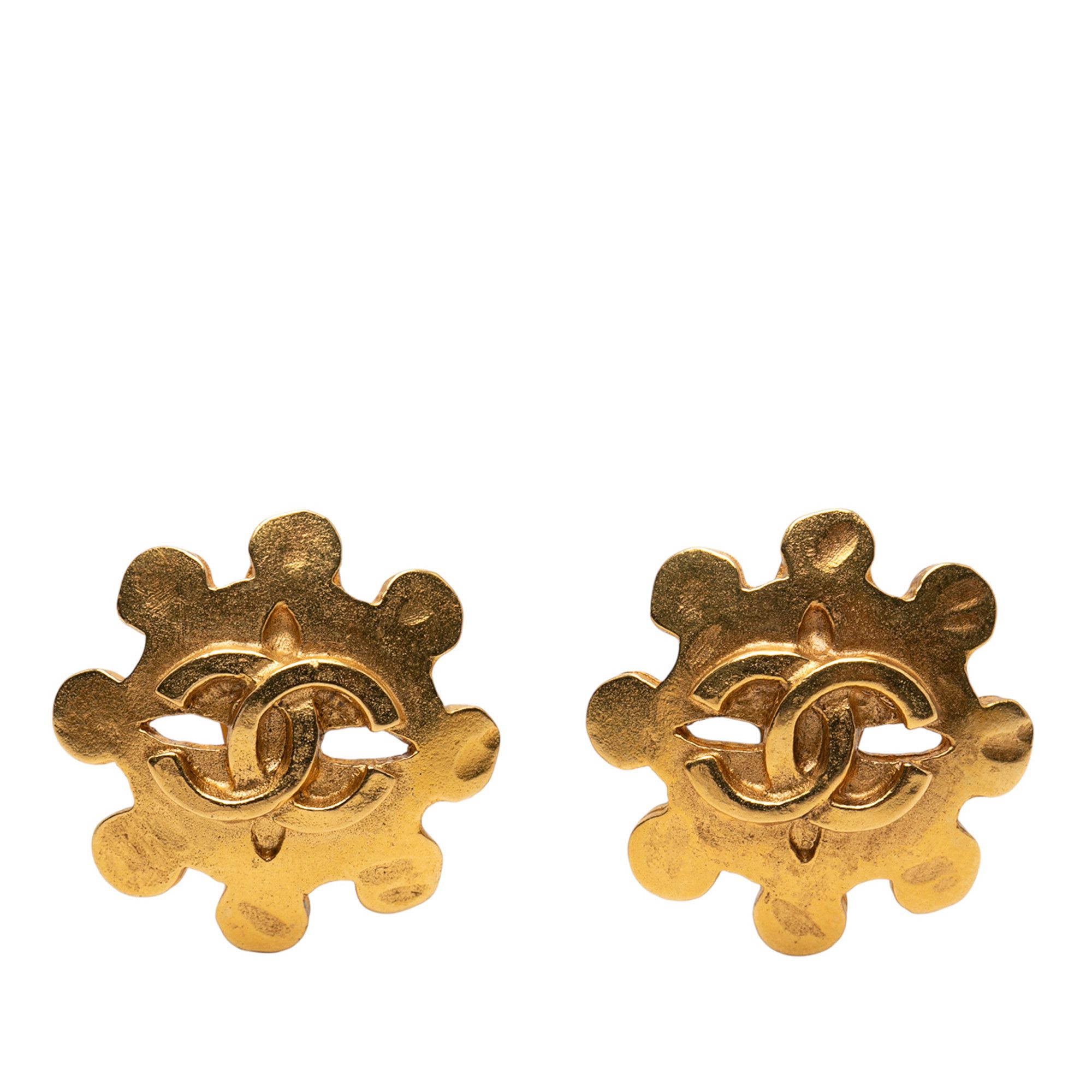 Chanel Chanel CC Gold Plated Flower Clip On Earrings Size ONE SIZE - 1 Thumbnail