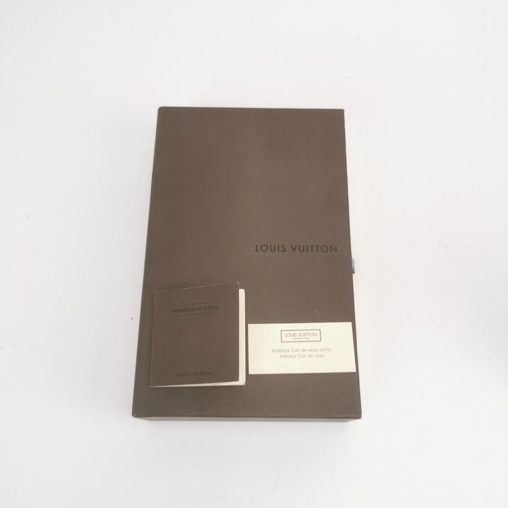 Louis Vuitton Louis Vuitton (LV) Zippy patent leather zip around embossed Size ONE SIZE - 9 Thumbnail
