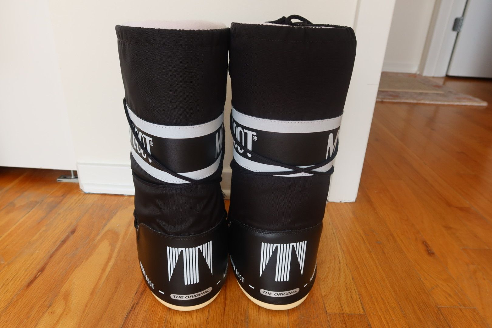 Moon Boot Never worn Moon Boots Size US 11 / IT 41 - 3 Thumbnail
