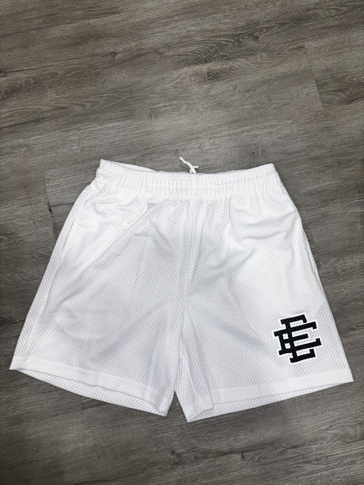 Eric Emanuel Eric Emanuel Short Size M “white n black” Size US 30 / EU 46 - 1 Thumbnail
