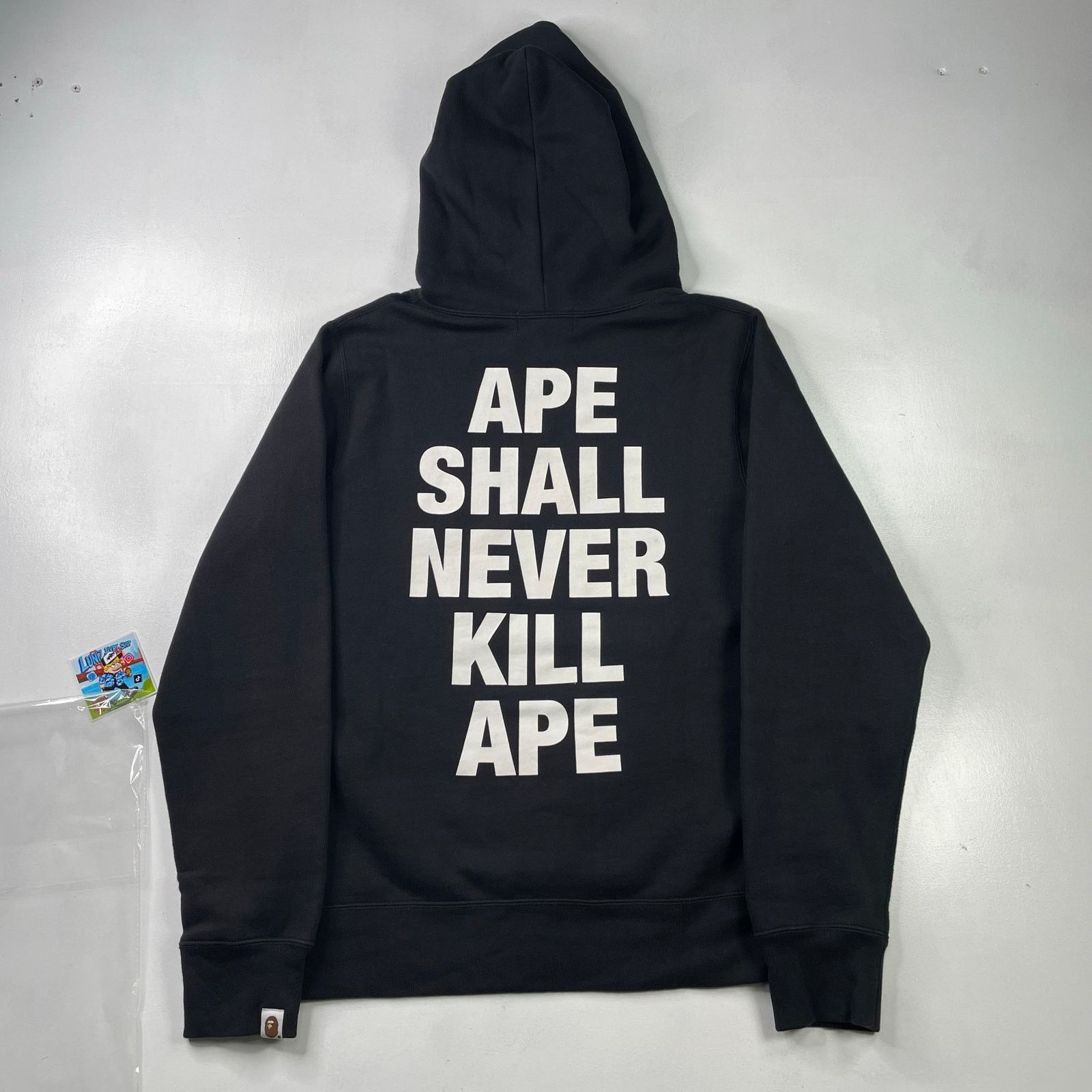 Bape BAPE “Ape Shall Never Kill Ape” Pullover Hoodie Size US M / EU 48-50 / 2 - 2 Thumbnail