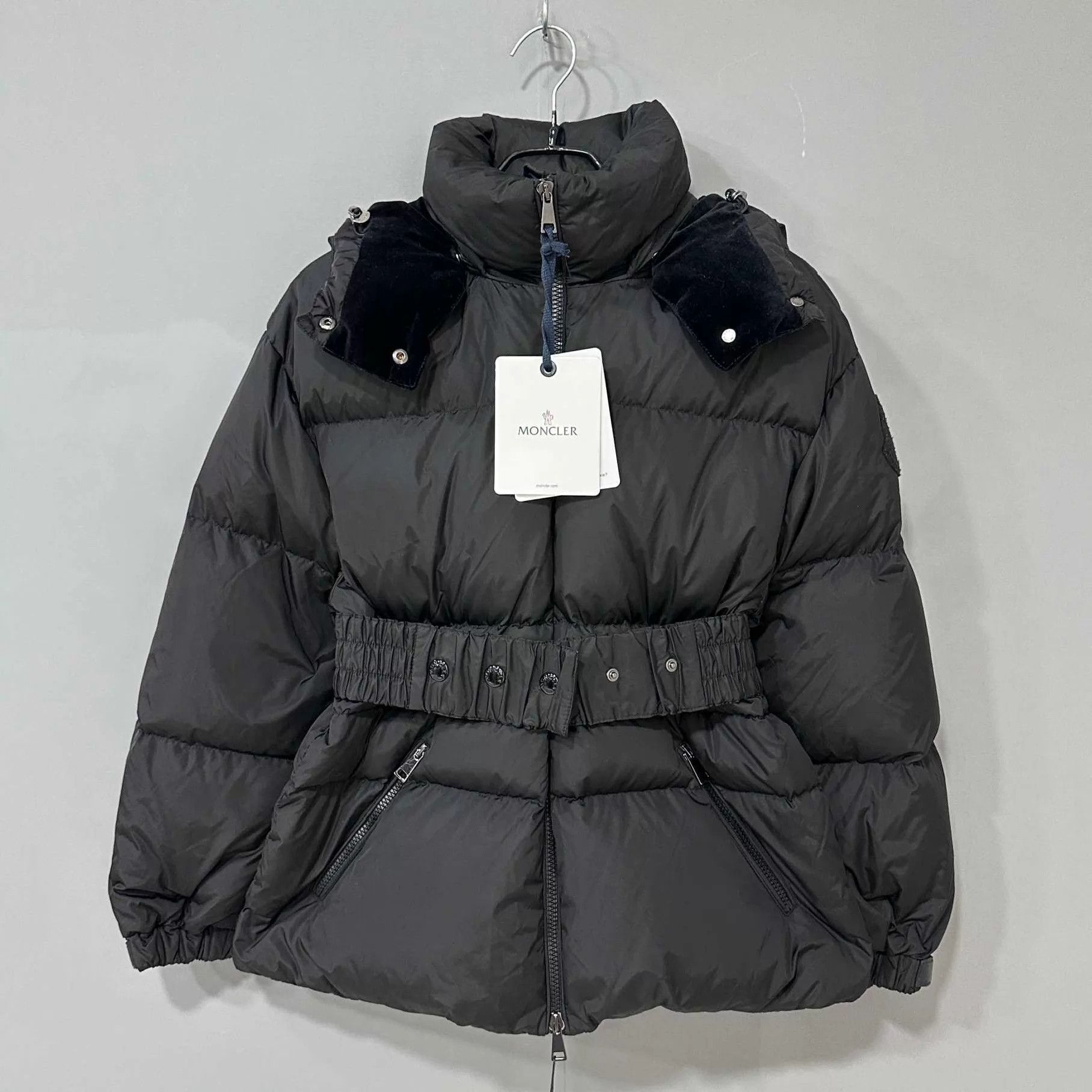 Moncler Moncler women's black logo-belted waisted down jacket Size XXS / US 00 / IT 34 - 1 Thumbnail