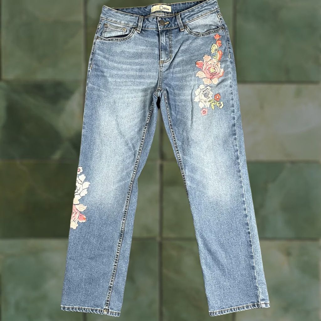 Denime Dittos Jeans Womens 8 Blue Straight Mid Rise Embroidered Floral Denim Y2K Size 30" / US 8 / IT 44 - 1 Thumbnail