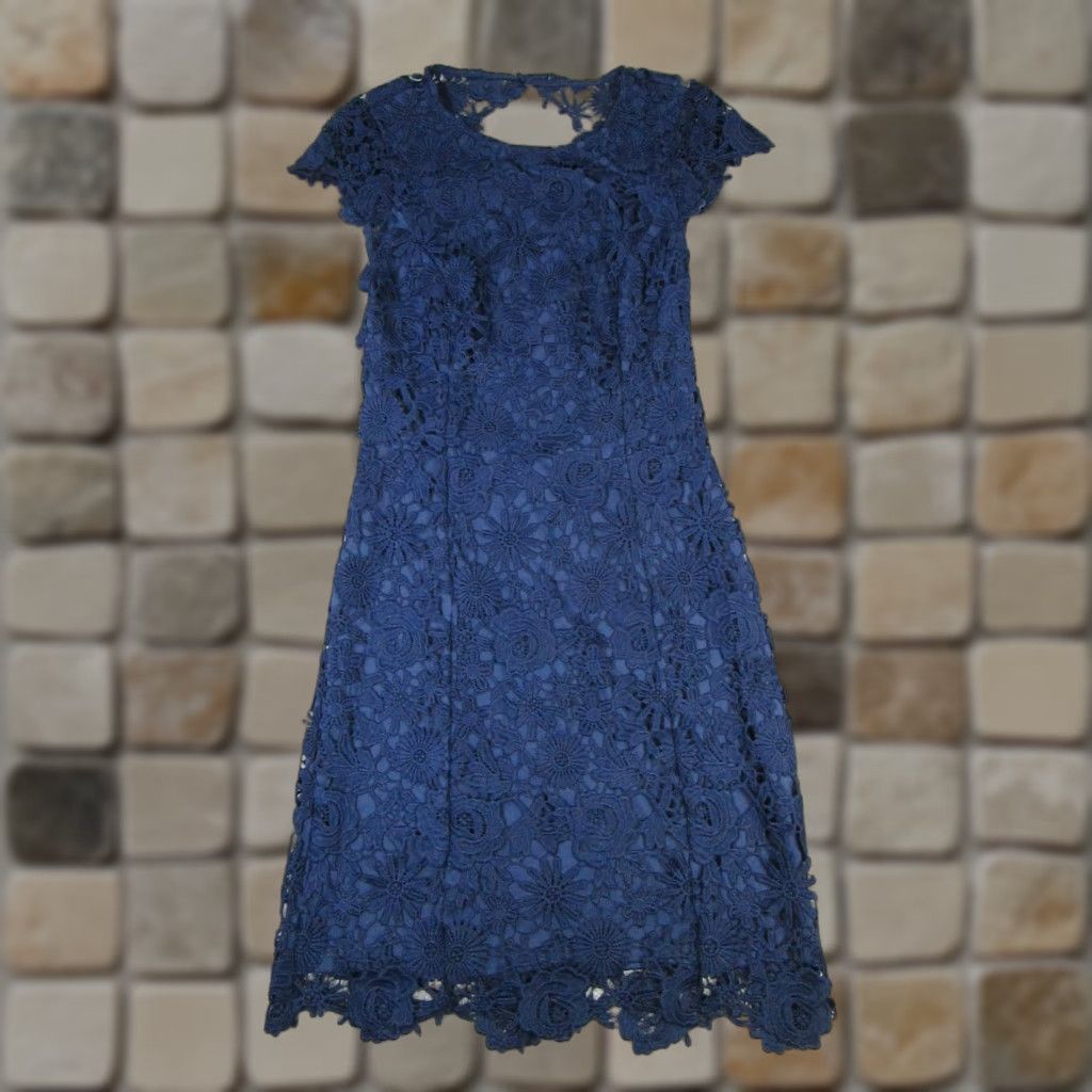 Lulus Lulus Dress Xs Blue Floral Embroidery Womens Size XS / US 0-2 / IT 36-38 - 1 Thumbnail