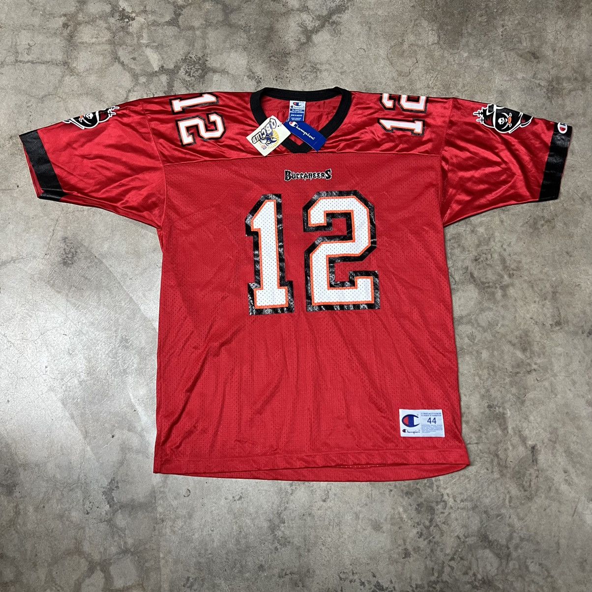 Champion × NFL × Vintage Vintage NFL Tampa Bay Buccaneers T. Dilfer Champion Jersey Size US XL / EU 56 / 4 - 4 Thumbnail
