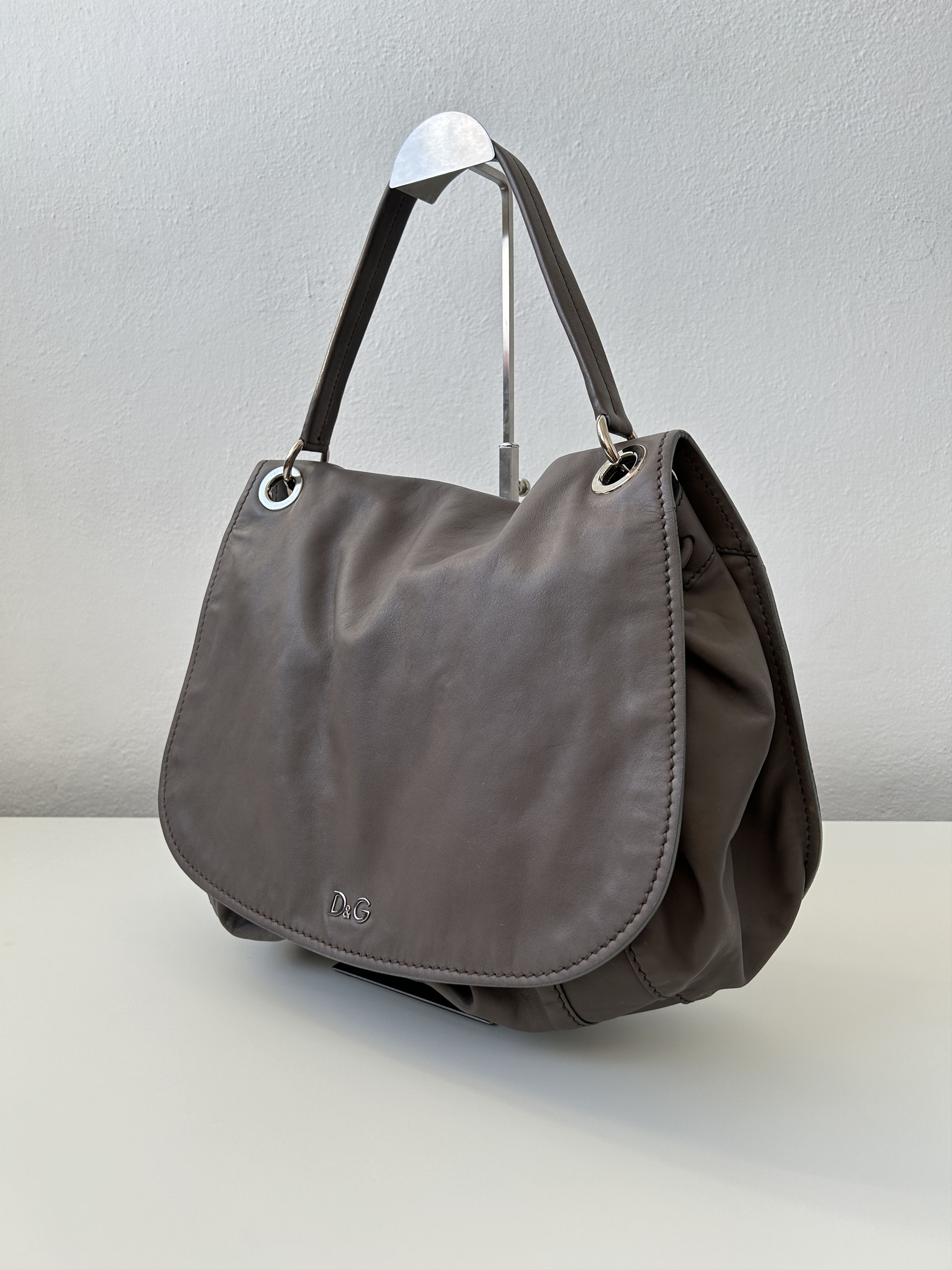 Dolce & Gabbana D&G Natalia leather drawstring hobo handbag Size ONE SIZE - 6 Thumbnail