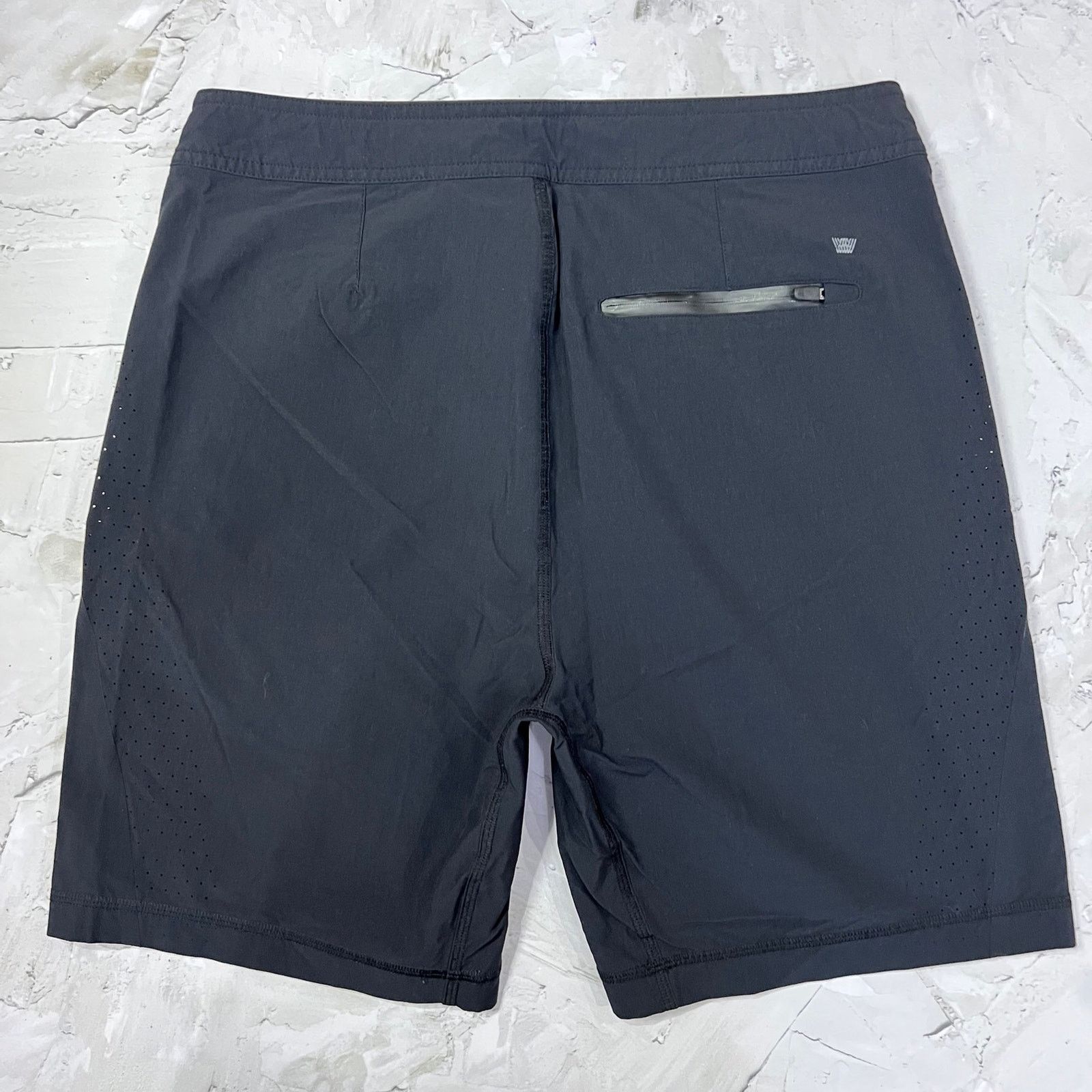 Other Mack Weldon 4-Way Active Short MENS S Black Zip Pockets Size US 30 / EU 46 - 2 Thumbnail