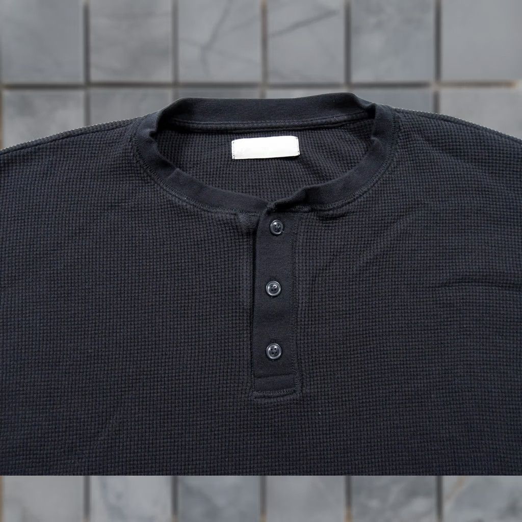 Everlane Everlane Shirt Womens Small Black Henley Long Sleeve Waffle Knit Cropped Fit Size S / US 4 / IT 40 - 1 Thumbnail