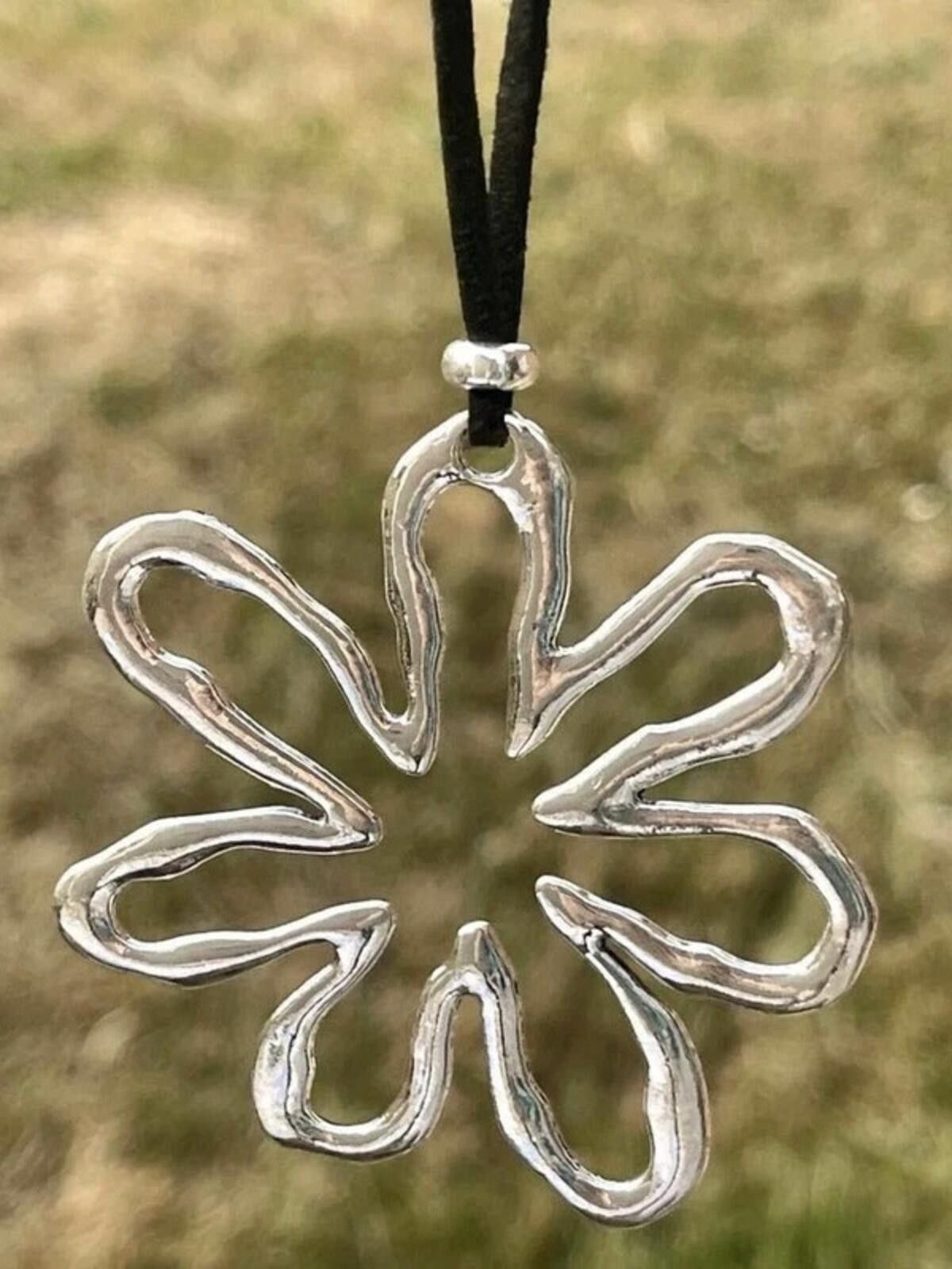 Other Silver plated spiral abstract pendant necklace Size ONE SIZE - 3 Thumbnail