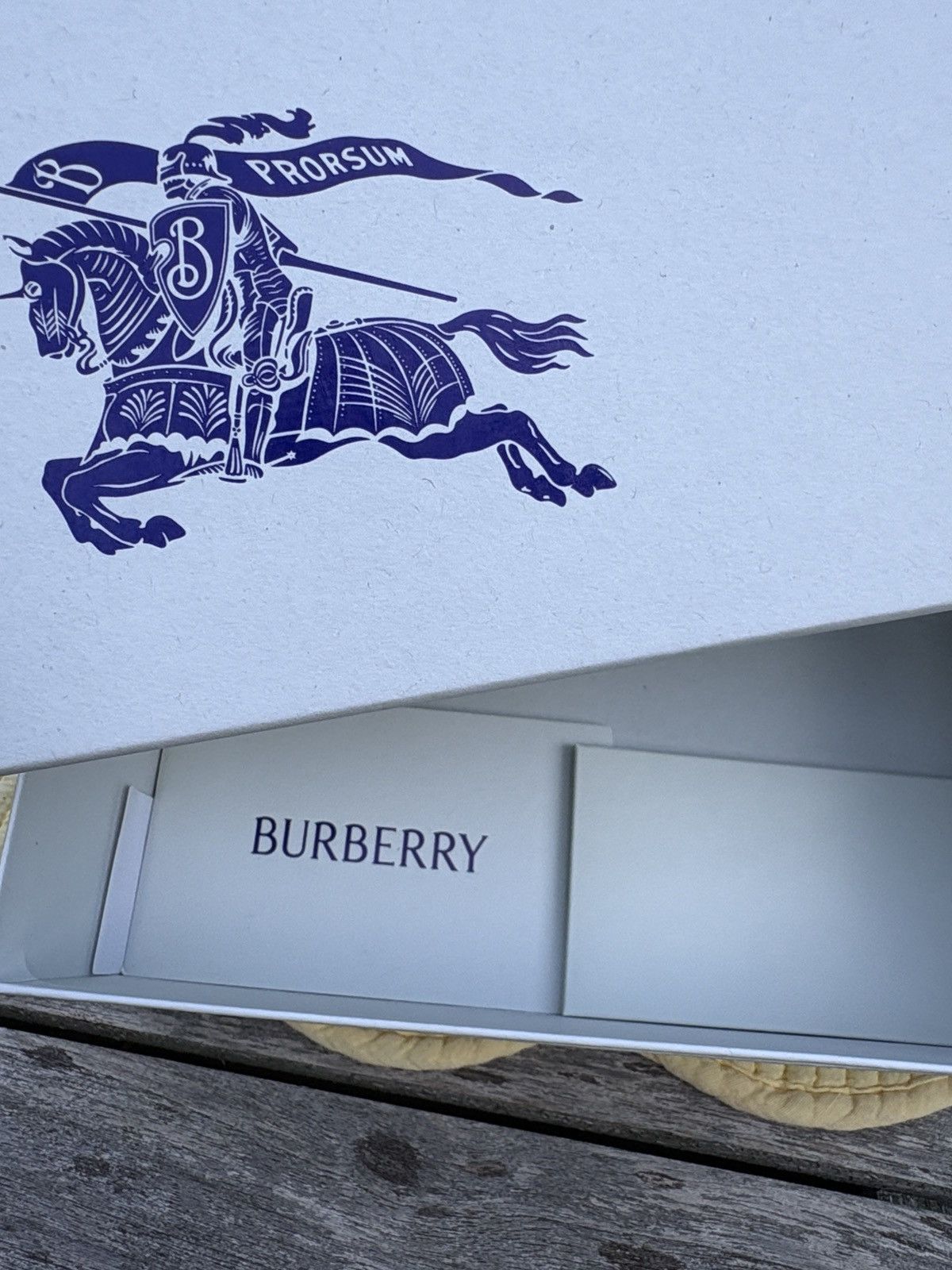 Burberry Burberry Tortoiseshell Sunnies Size ONE SIZE - 2 Thumbnail