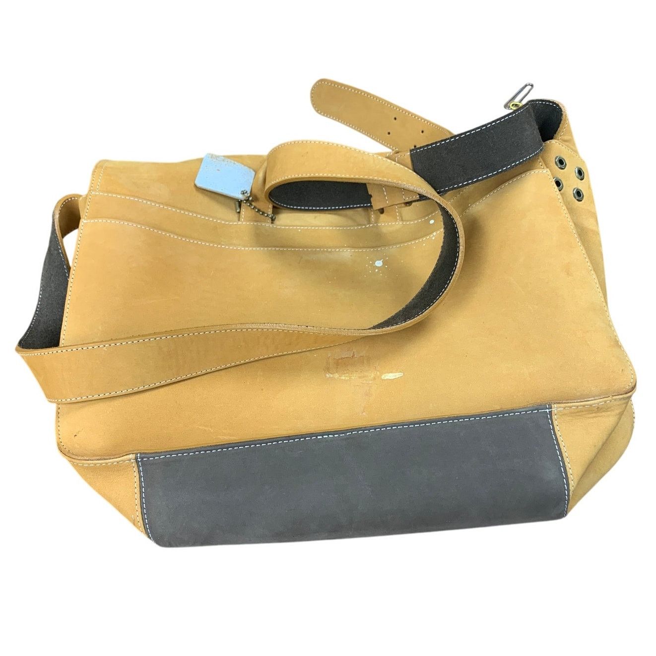 Timberland Timberland Leather Multi Pocket Magnetic Closure Bag w Flaw Size ONE SIZE - 7 Thumbnail