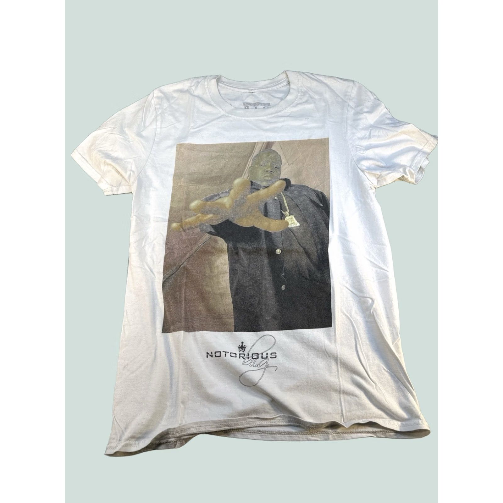 Vintage Notorious B.I.G. Rap Tee Shirt Men’s Small White Hip Hop Biggie Logo Vintage-Style Graphic Tee Shirt Mens Small White Hip Hop Notorious B.I.G. Shirt Size US S / EU 44-46 / 1 - 1 Thumbnail