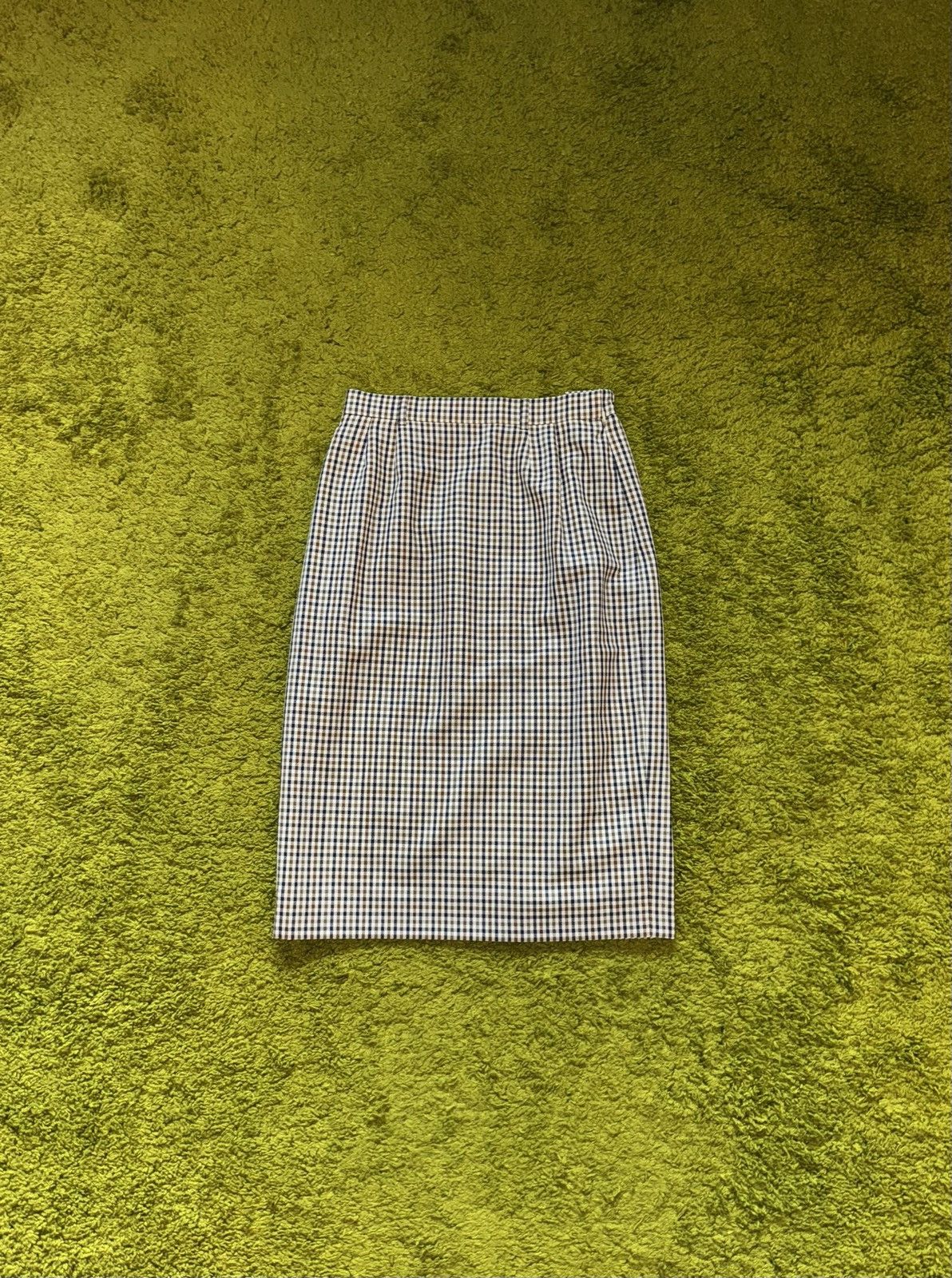 Aquascutum Aquascutum checkered wool skirt Size 30" / US 8 / IT 44 - 1 Thumbnail