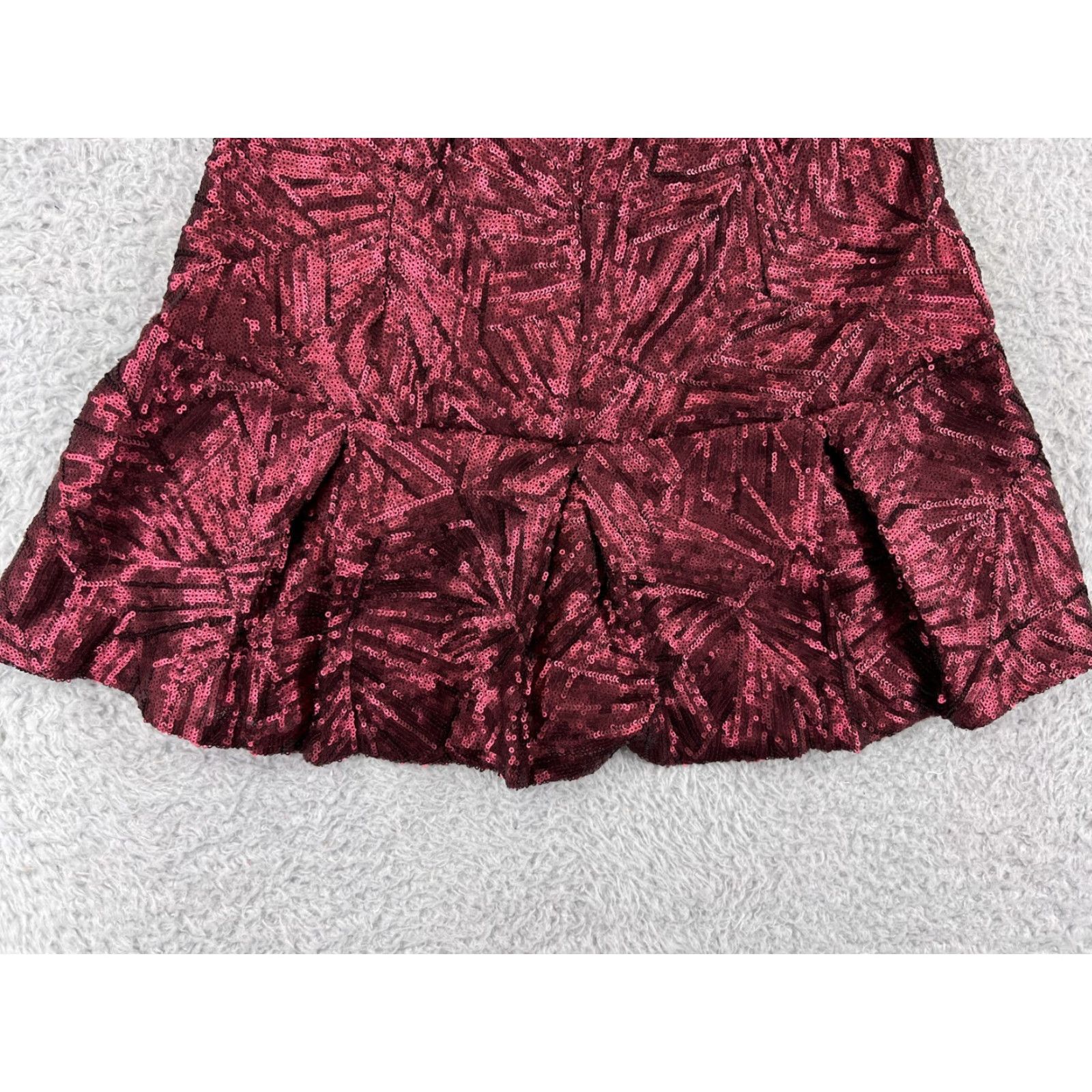 Dress the Population Dress The Population Skirt Women 26 Red Sequin Ruffle Mini Short Knit Polyester Dress The Population Skirt Women 26 Red Sequin Ruffle Mini Short Size 26" / US 2 / IT 38 - 5 Thumbnail