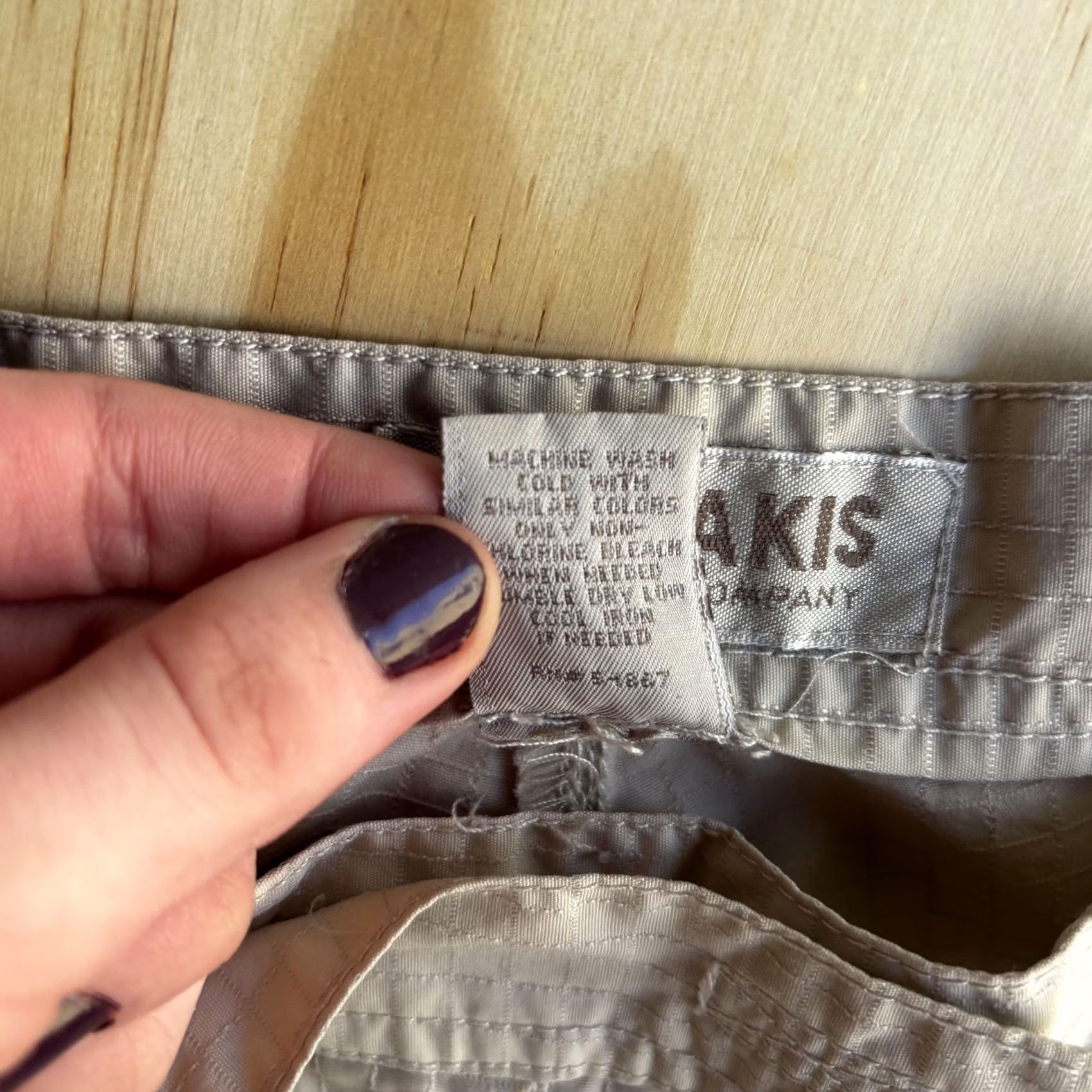 Vintage New York & Company NY Khakis Pants Womens 14 Beige Nylon Straight Leg Travel Casual Everyday Lightweight Pockets Front Zip Fly Size 36" / US 14 / IT 50 - 3 Thumbnail
