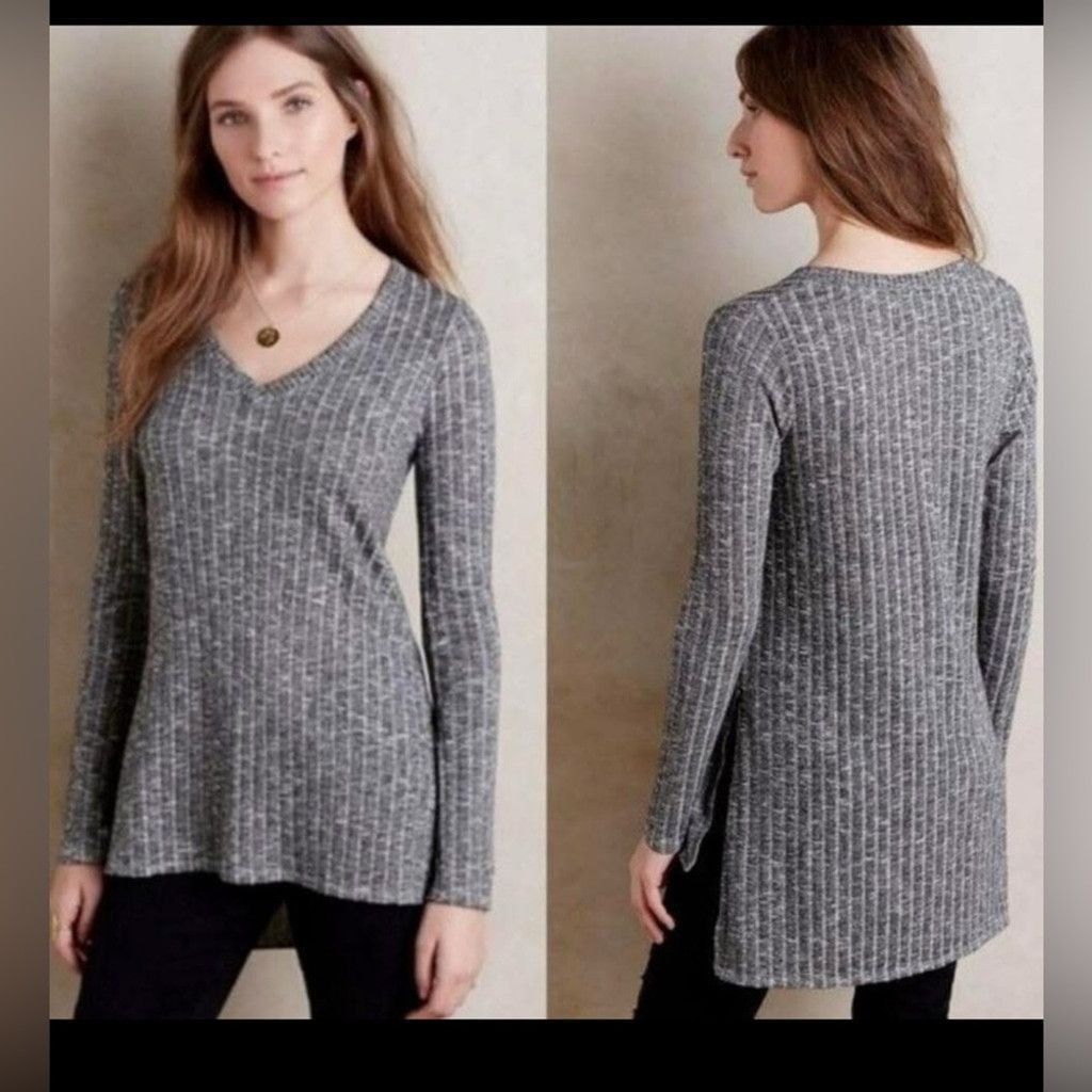 Anthropologie Anthropologie Charcoal Ribbed V-Neck Tunic Size XS / US 0-2 / IT 36-38 - 1 Thumbnail