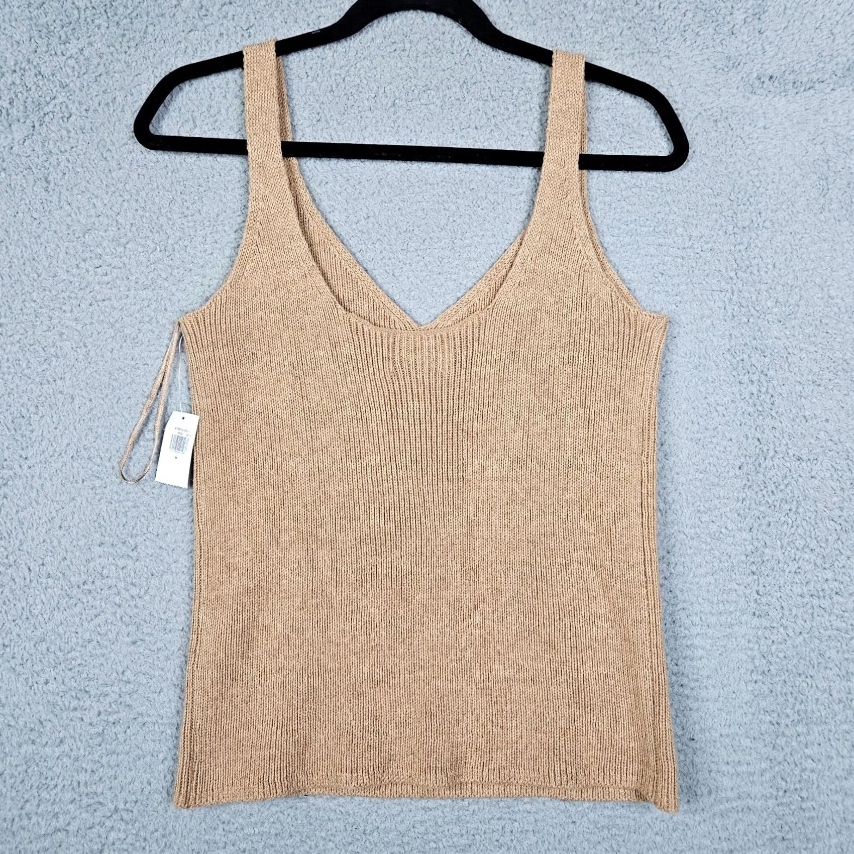 Old Navy Old Navy Women’s Tank V-Neck Beige Knit Sleeveless M Casual Basic All Seasons cotton blend sweater top Size M / US 6-8 / IT 42-44 - 2 Thumbnail